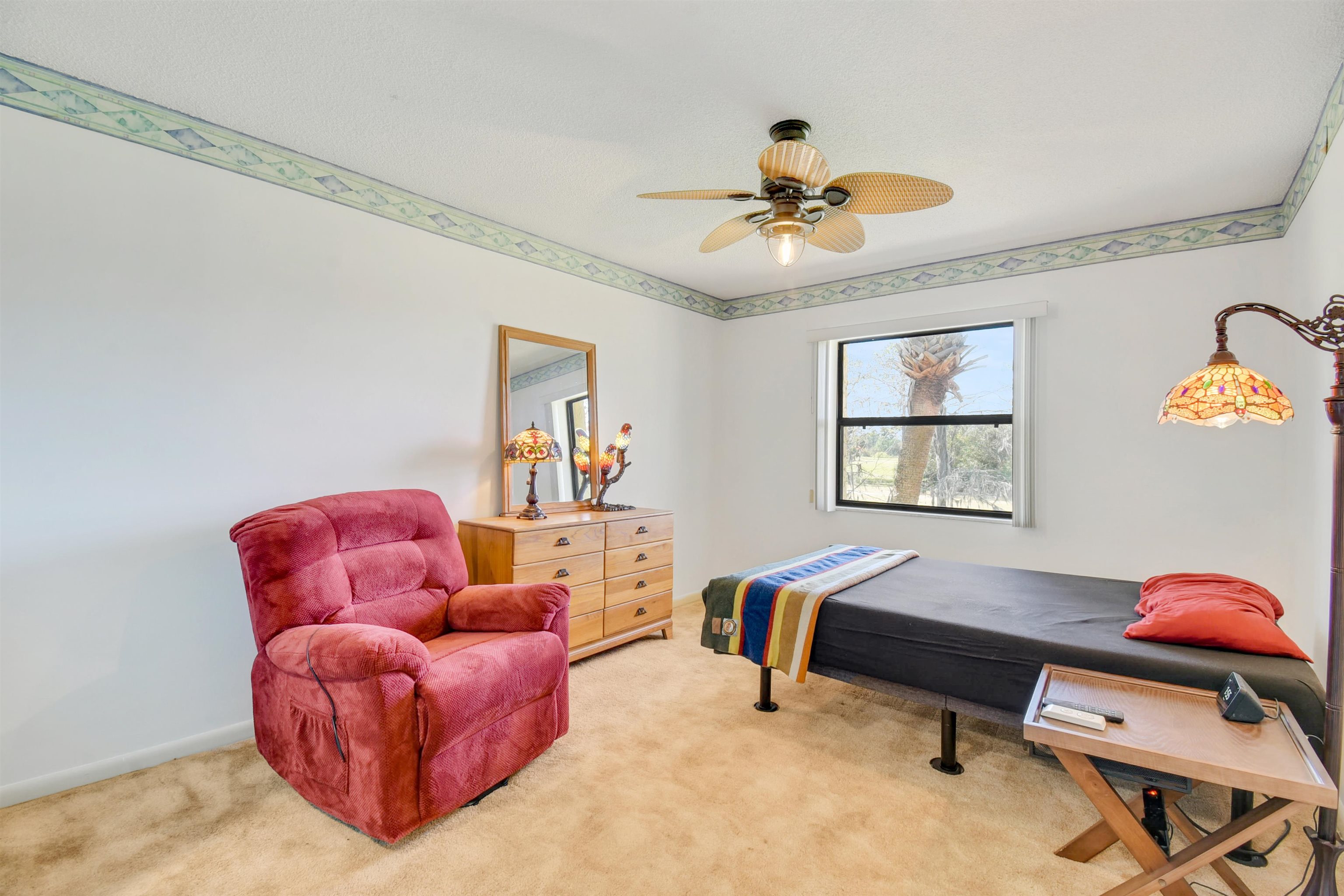 Image 18 of 29 For 600 Domenico Cir  F9