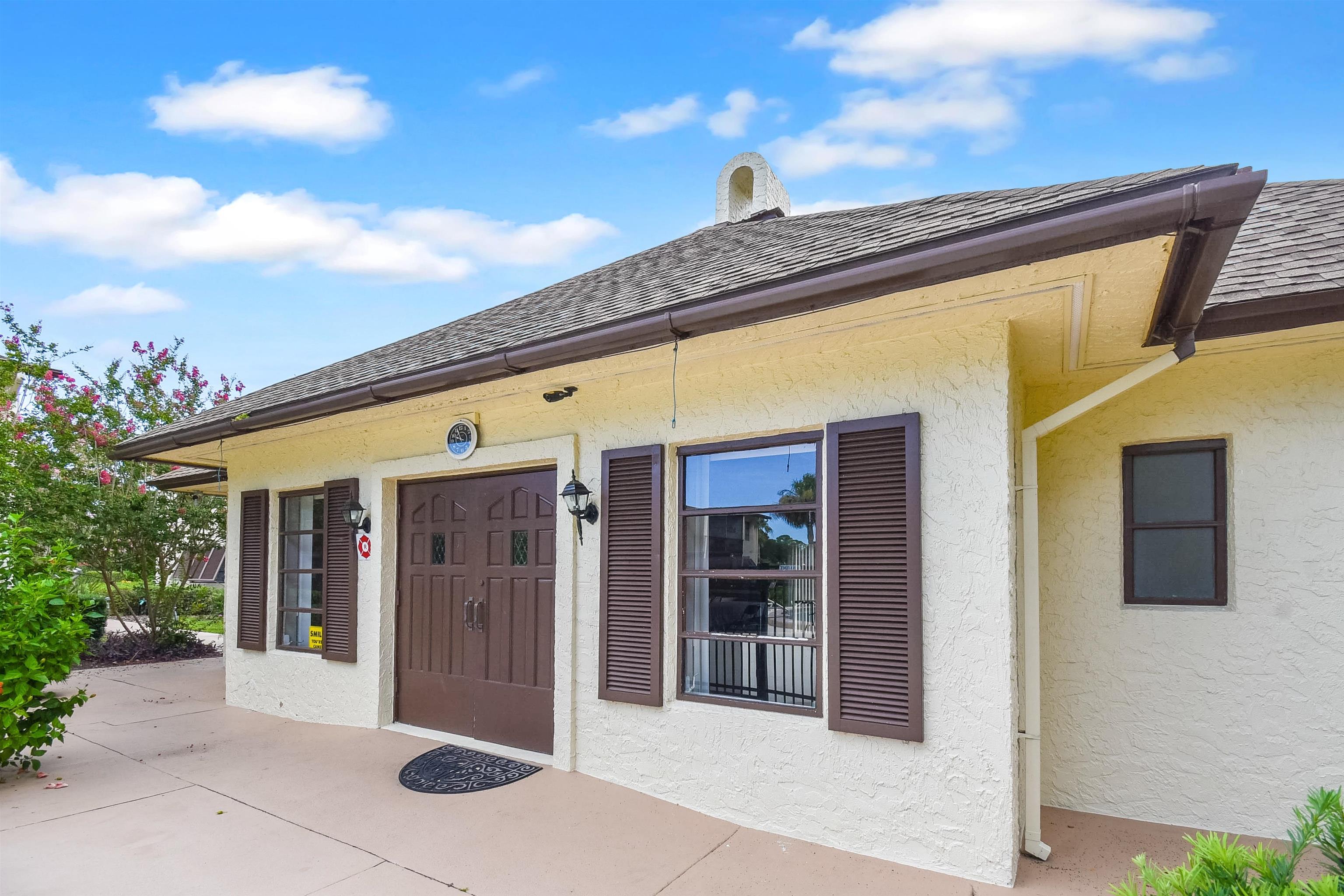 Image 27 of 29 For 600 Domenico Cir  F9