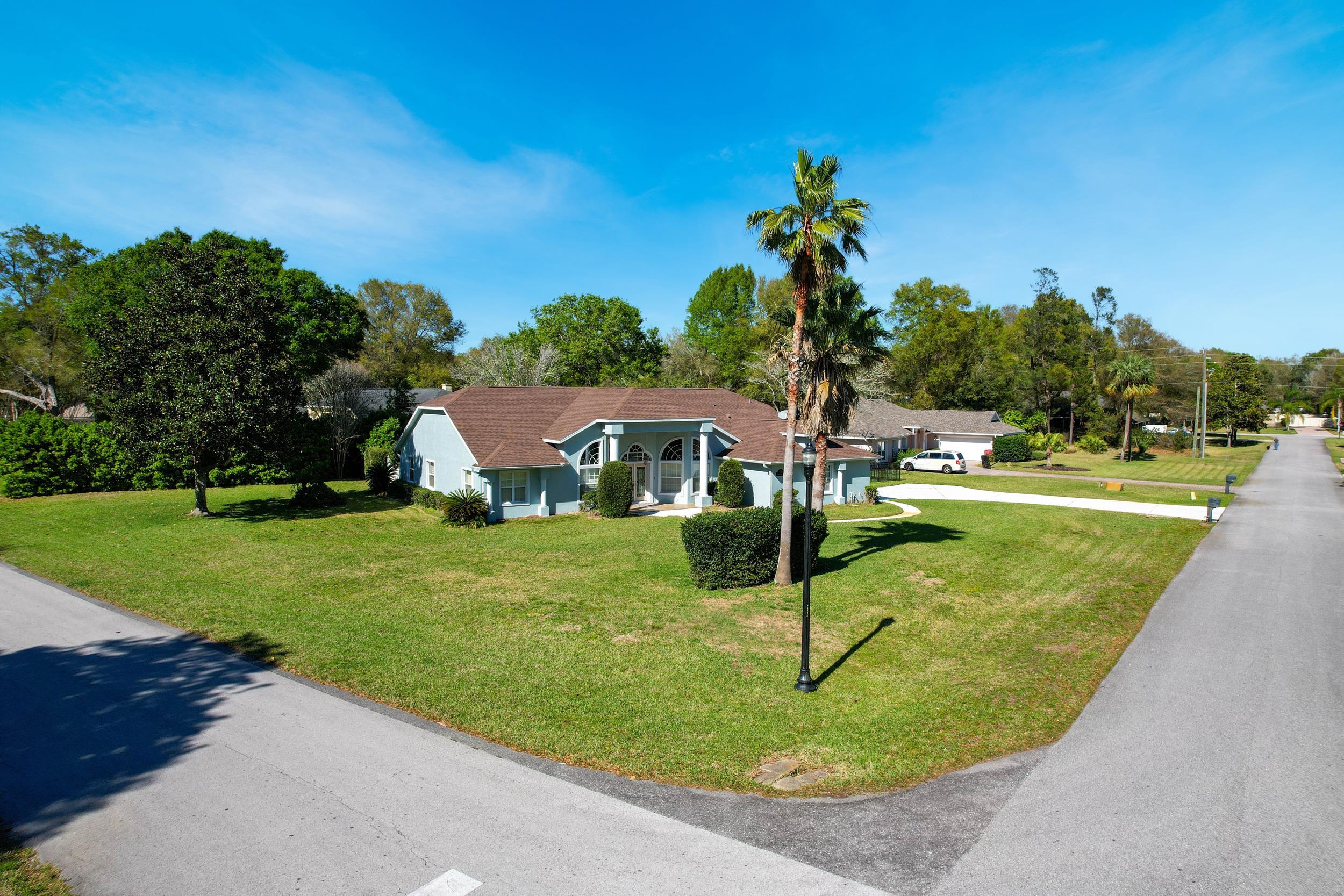 Image 2 of 59 For 708 Willow Wood Pl