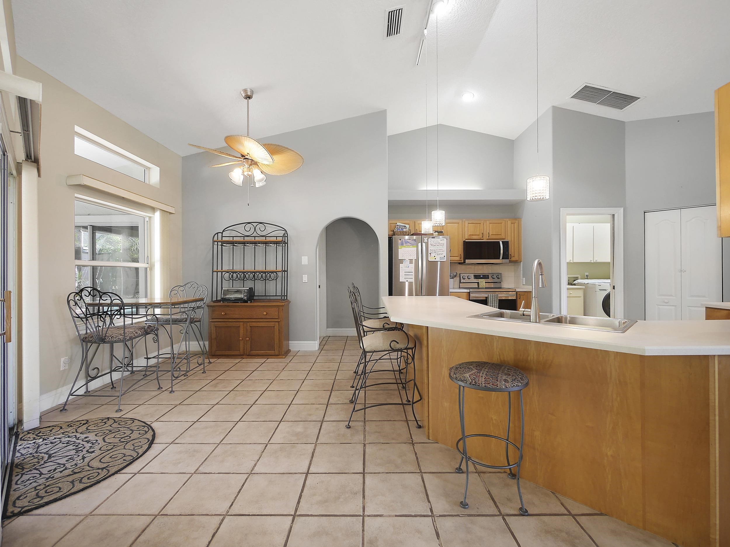 Image 31 of 59 For 708 Willow Wood Pl
