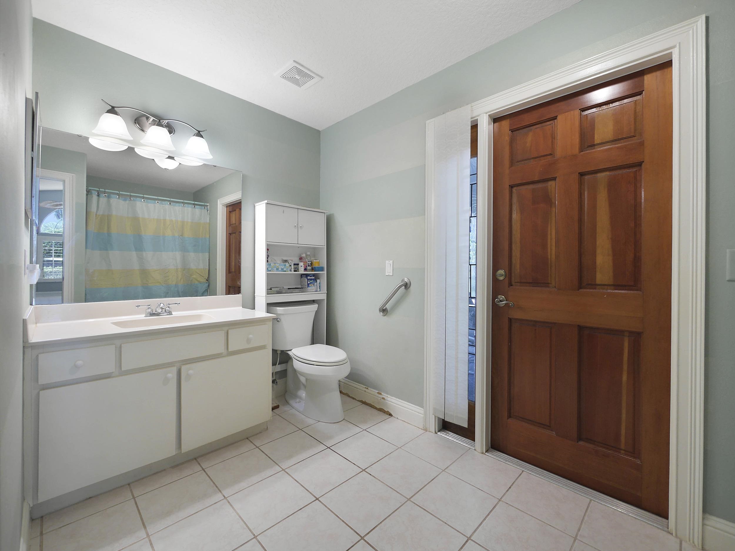 Image 33 of 59 For 708 Willow Wood Pl