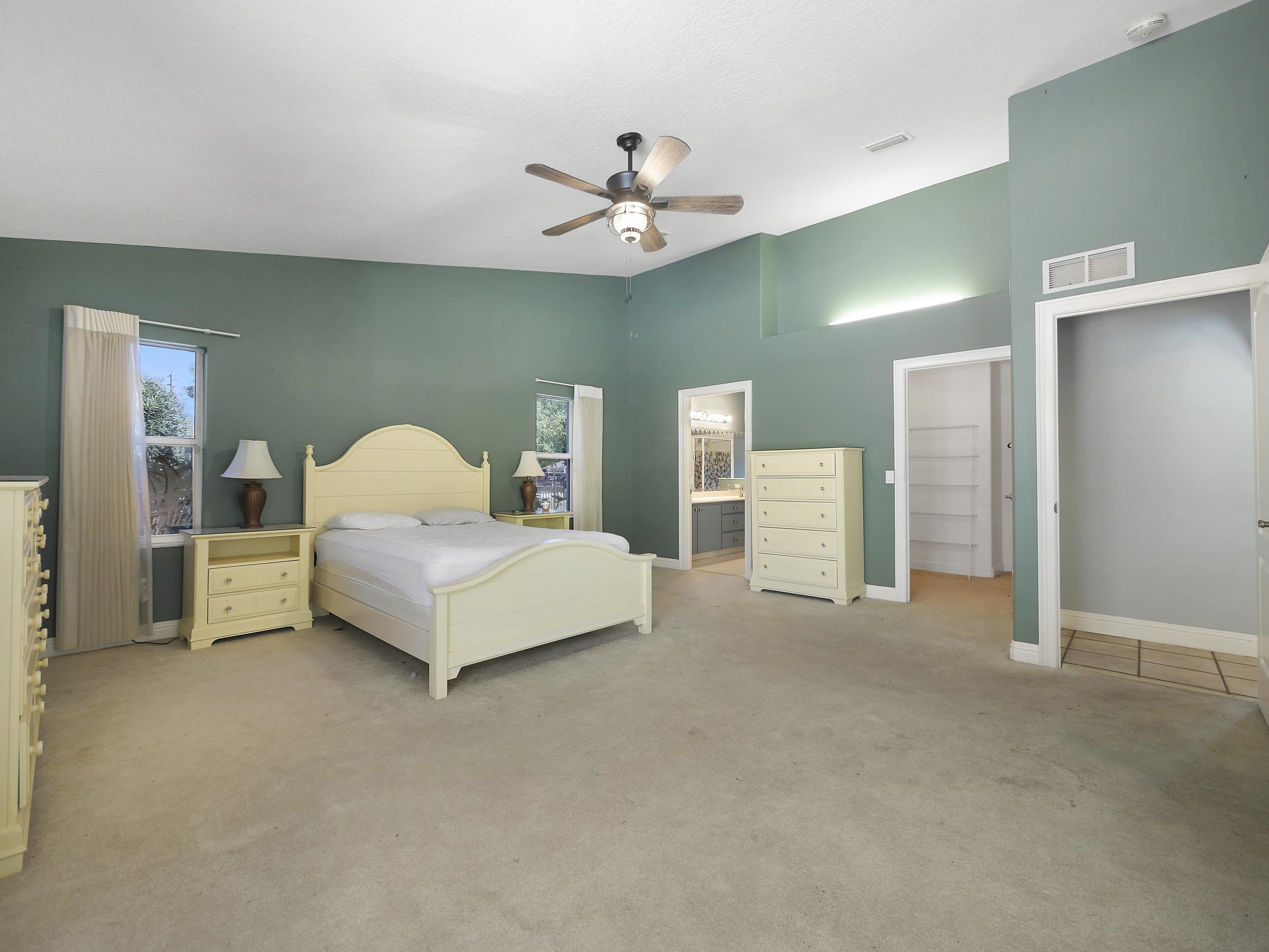 Image 35 of 59 For 708 Willow Wood Pl