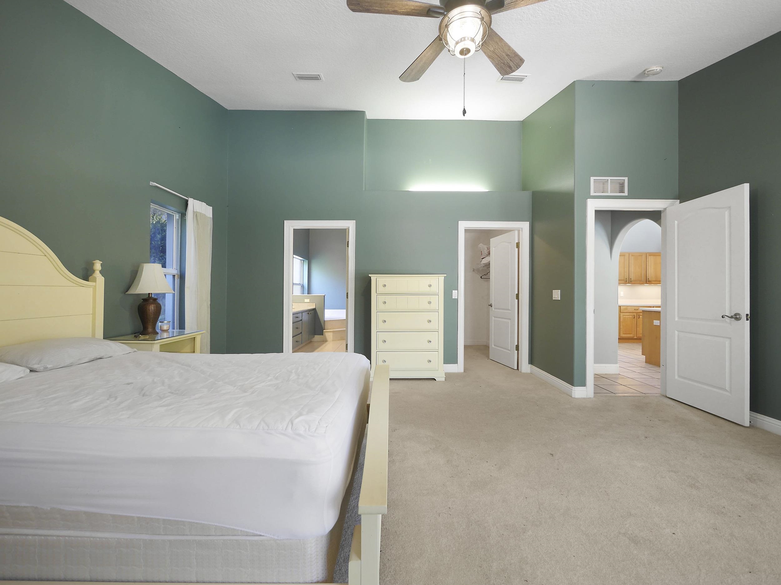 Image 36 of 59 For 708 Willow Wood Pl