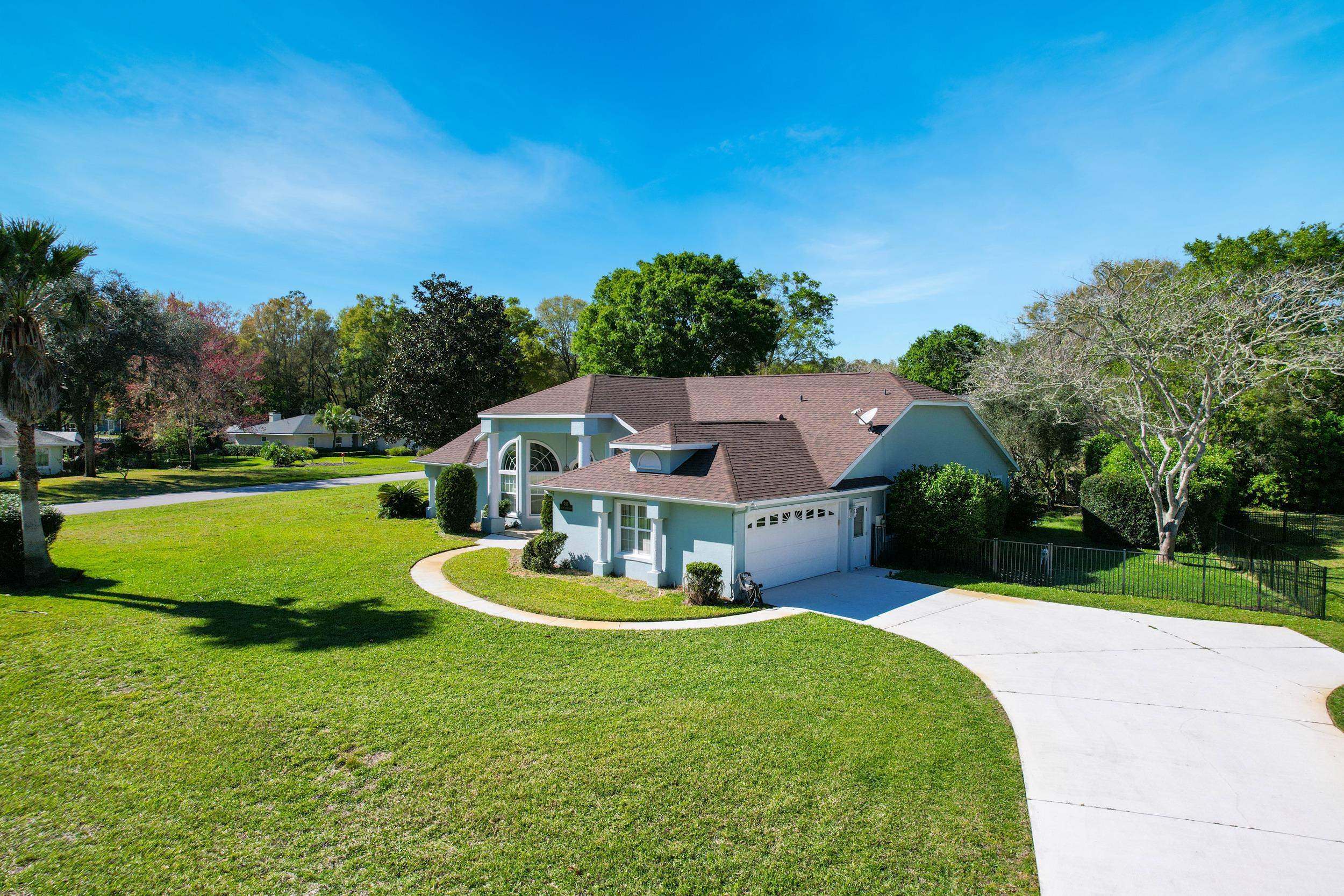 Image 5 of 59 For 708 Willow Wood Pl