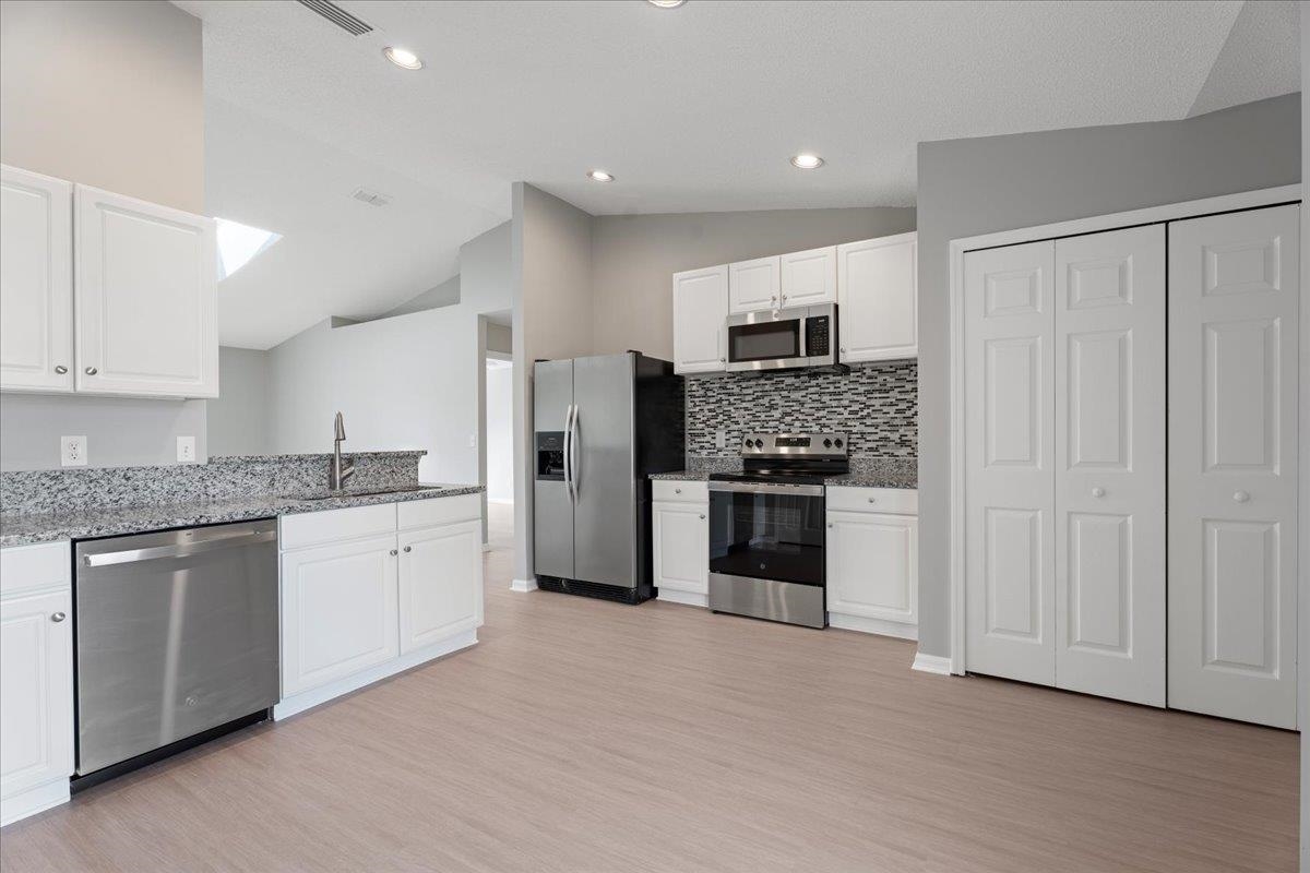 Image 17 of 34 For 13010 Brians Creek Dr