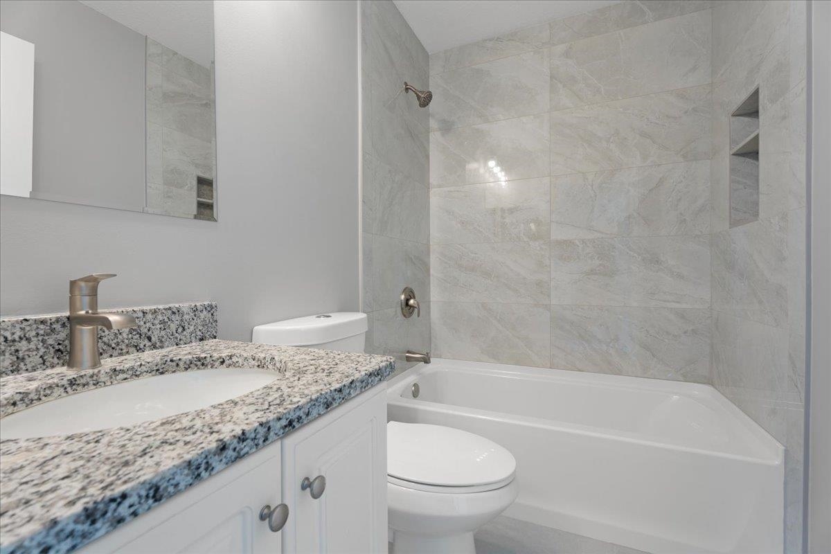 Image 23 of 34 For 13010 Brians Creek Dr