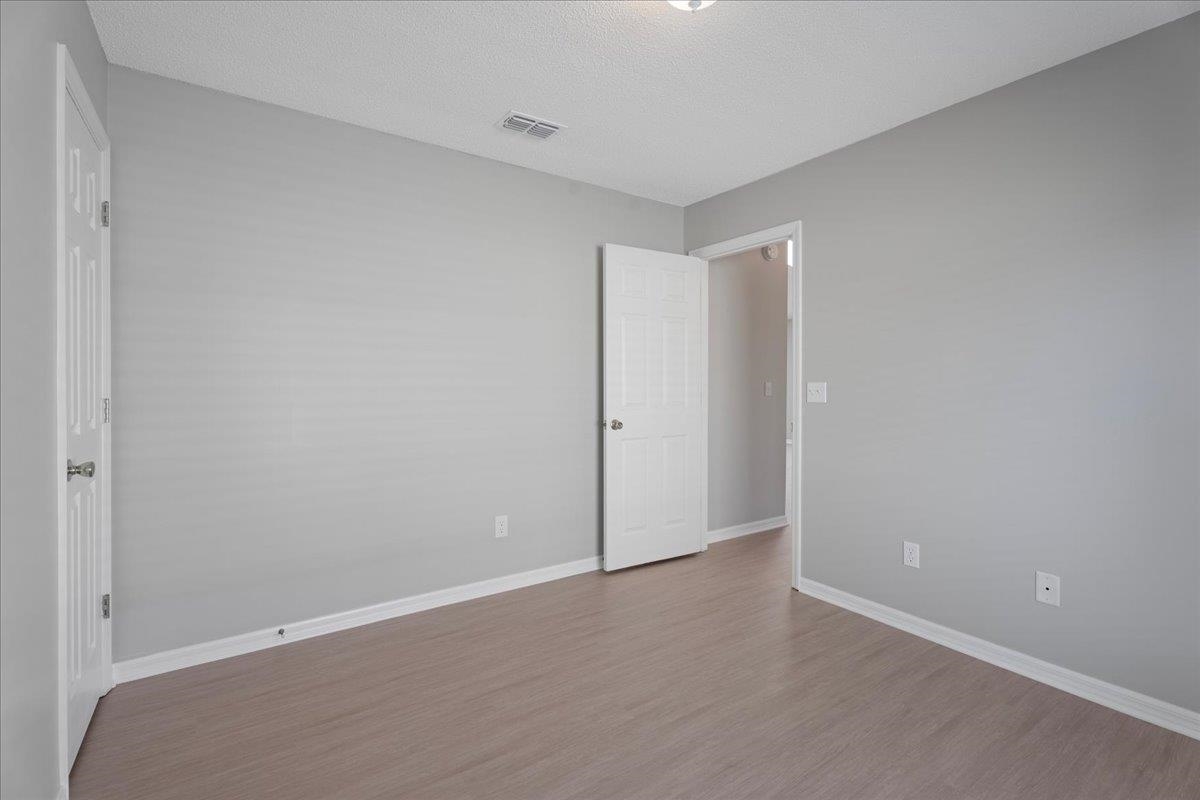 Image 25 of 34 For 13010 Brians Creek Dr