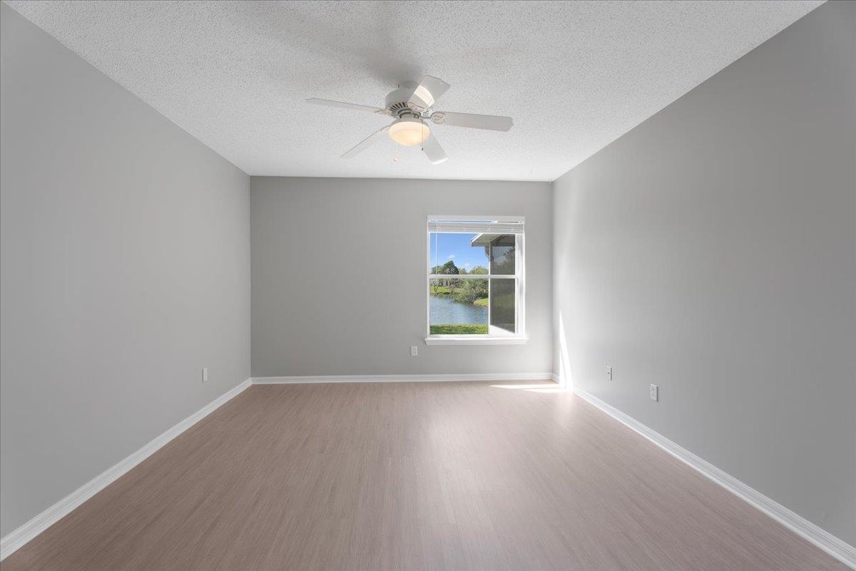 Image 26 of 34 For 13010 Brians Creek Dr