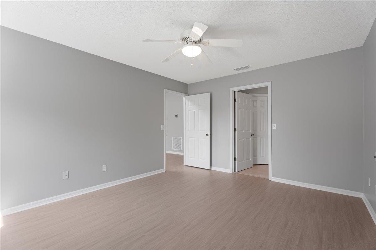 Image 27 of 34 For 13010 Brians Creek Dr
