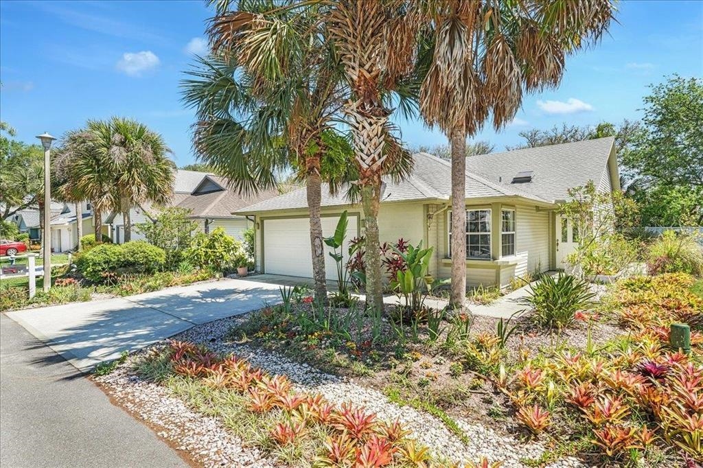 Details for 53 Bristol Ln, Palm Coast, FL 32137