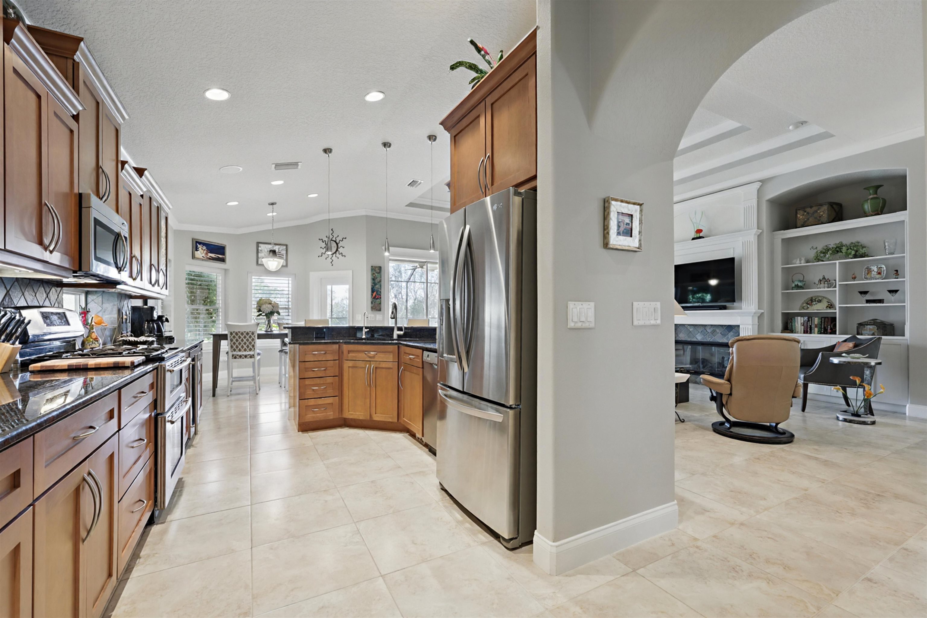 Image 16 of 58 For 322 Fiddlers Point Dr