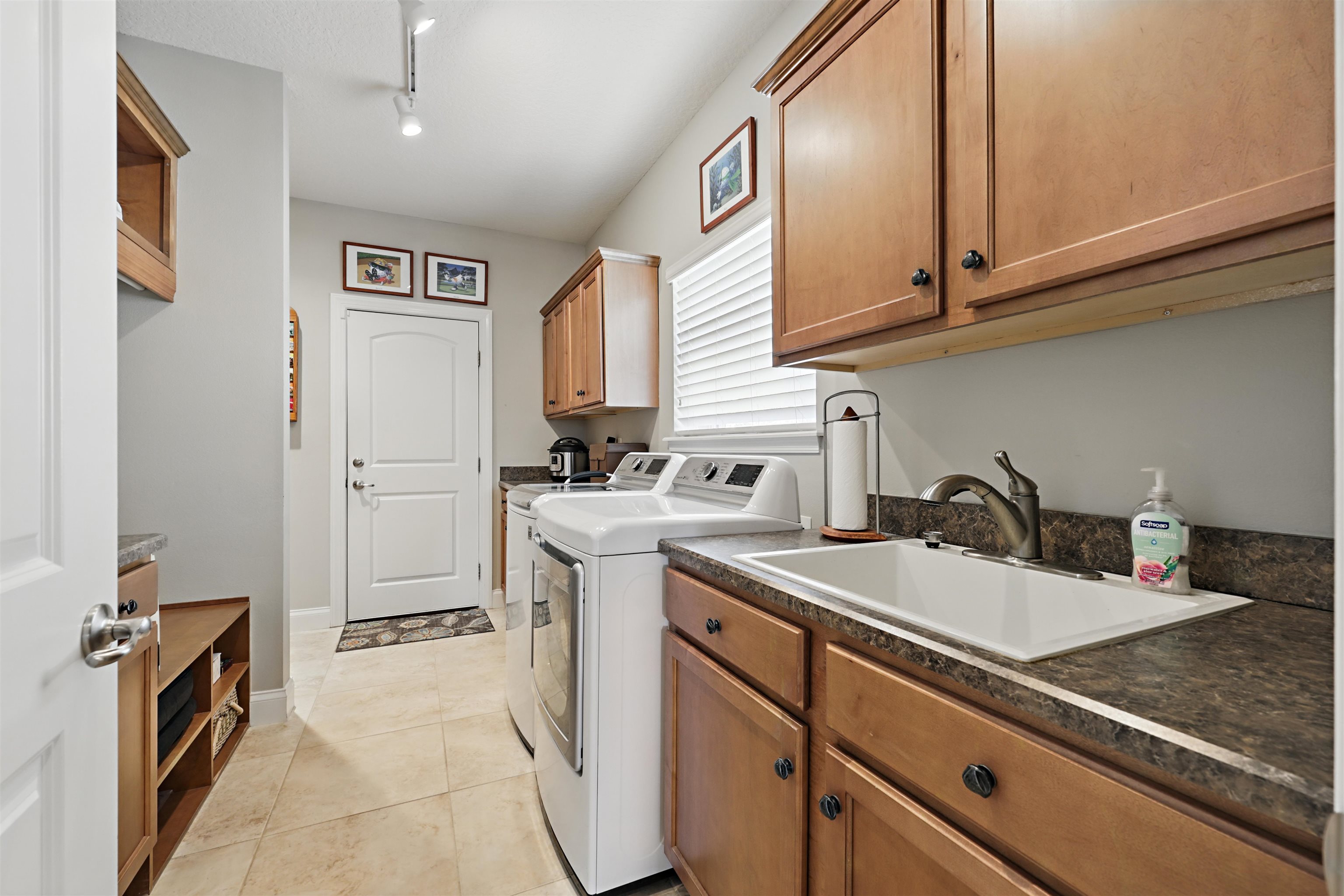 Image 33 of 58 For 322 Fiddlers Point Dr