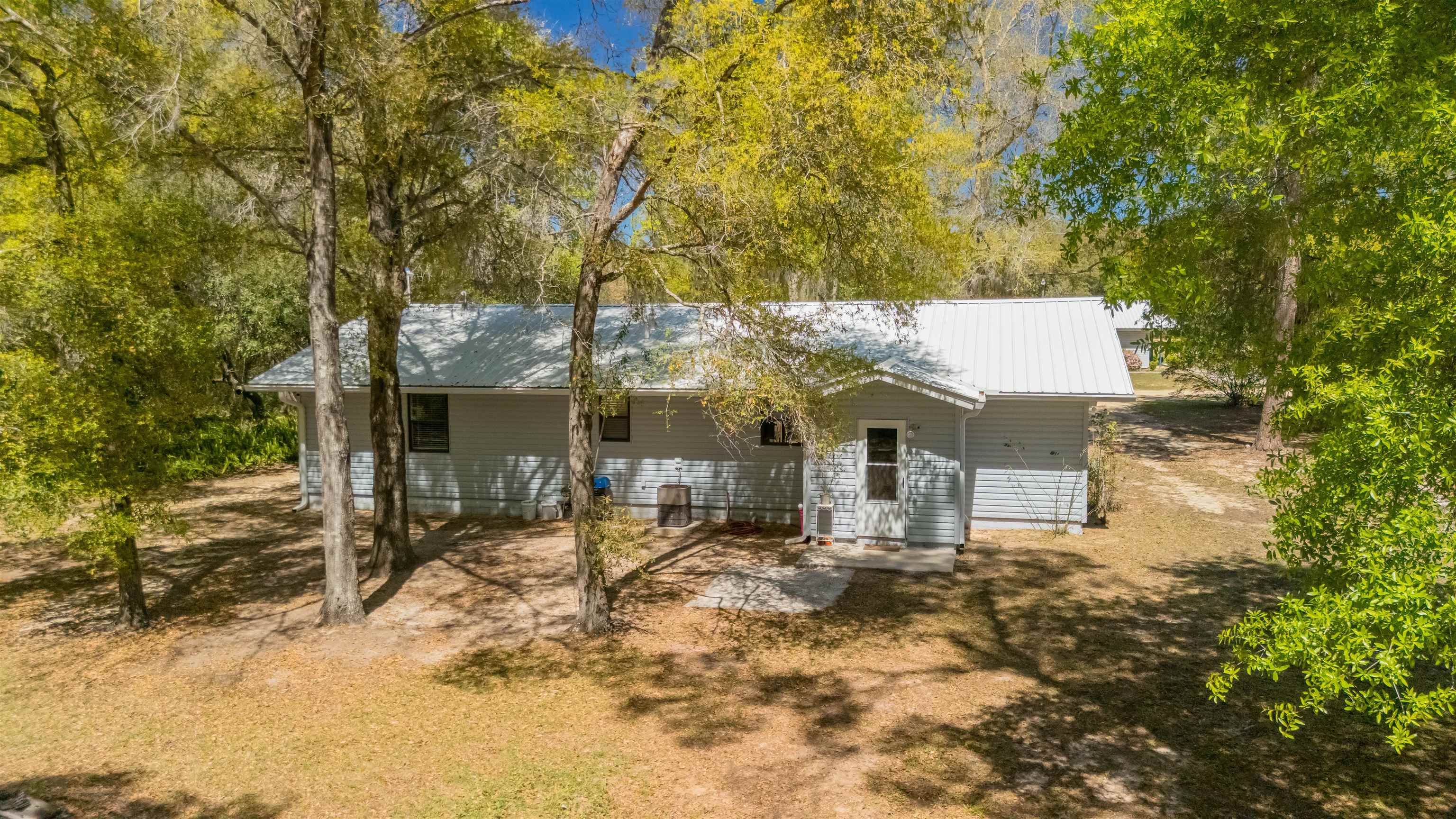 Image 4 of 57 For 105 Orange St