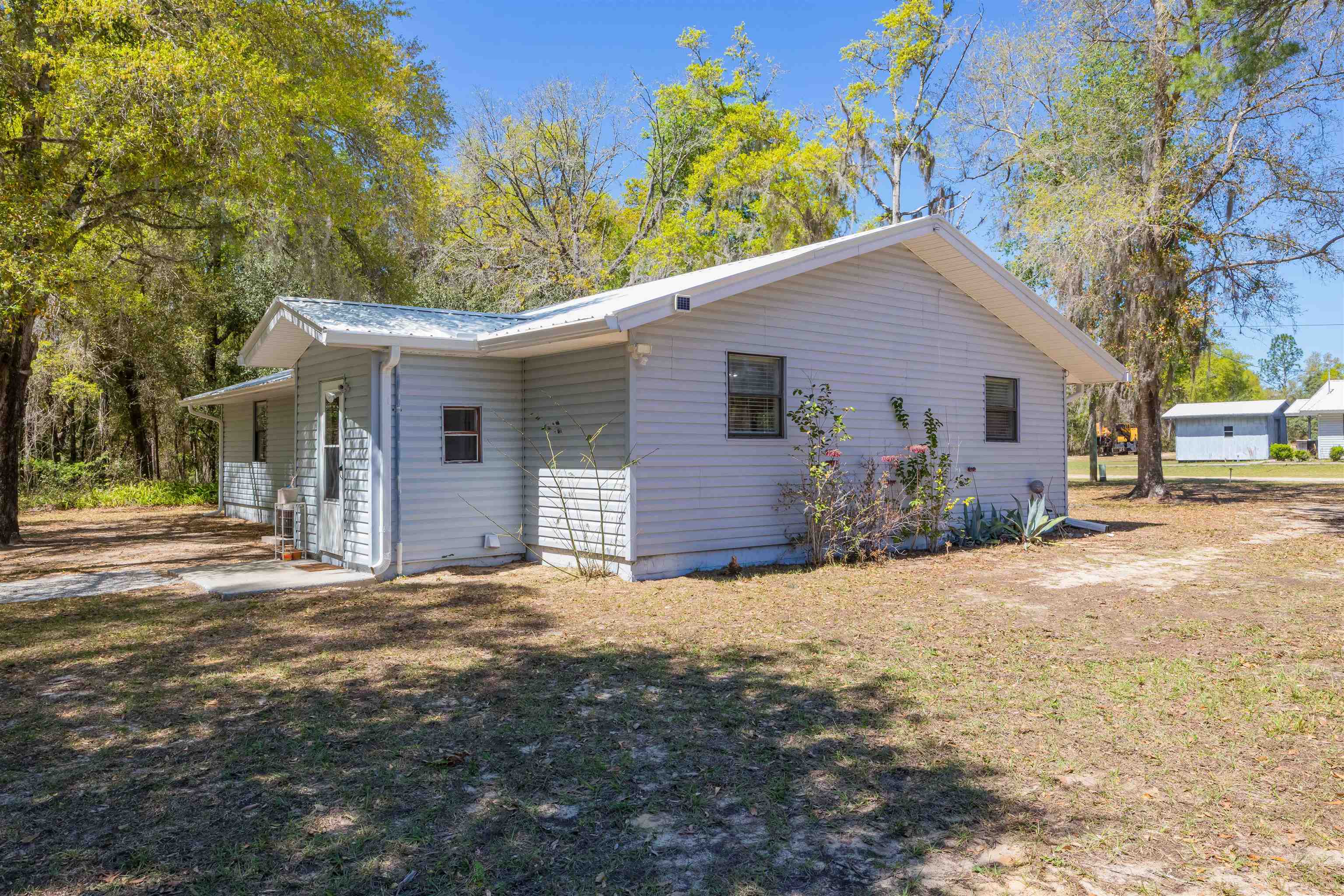 Image 42 of 57 For 105 Orange St