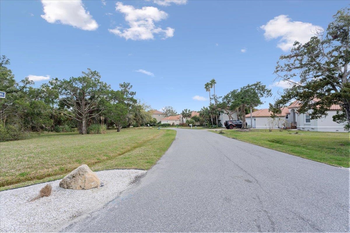 Image 16 of 31 For 186 Pelican Reef Dr
