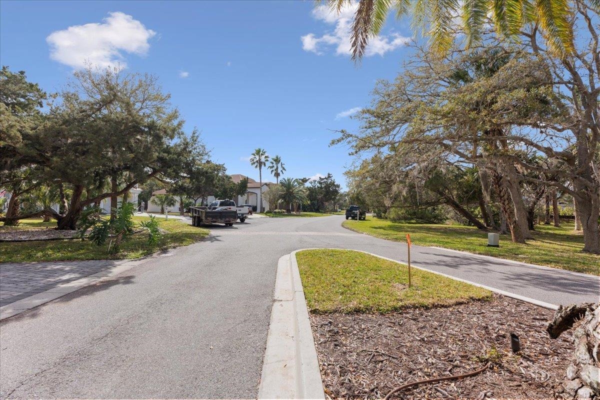 Image 18 of 31 For 186 Pelican Reef Dr