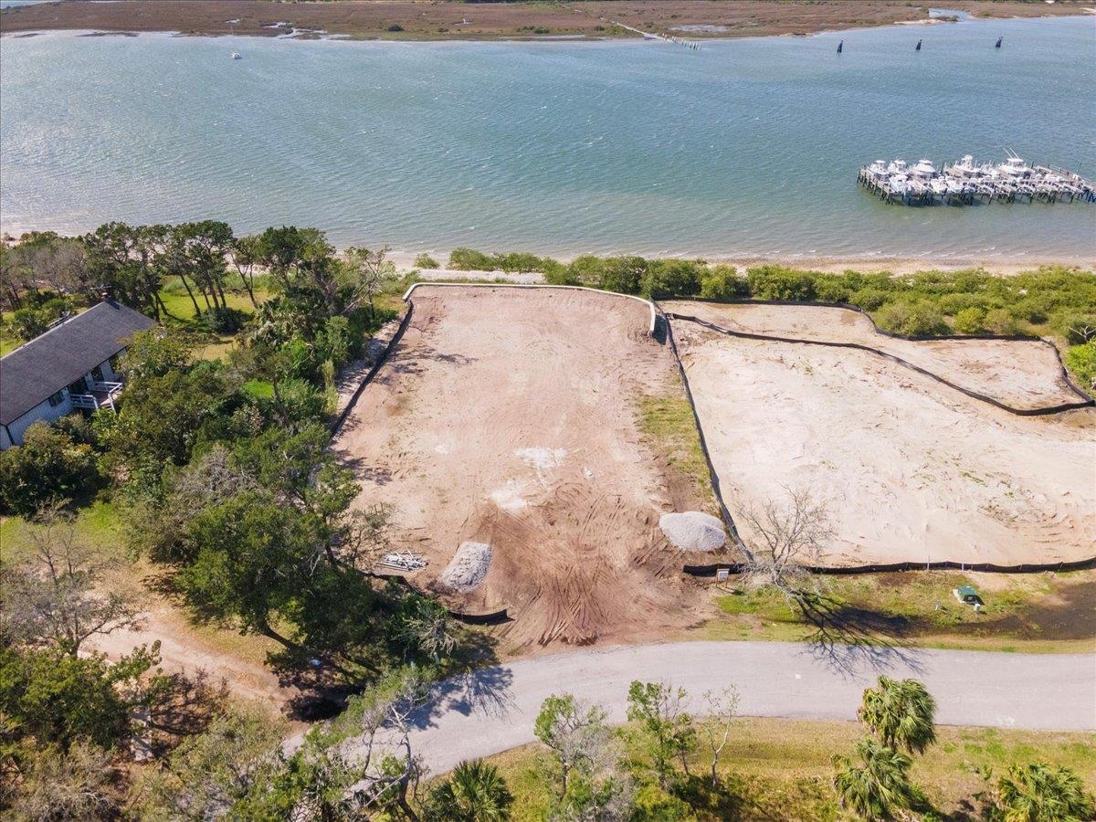 Image 23 of 31 For 186 Pelican Reef Dr