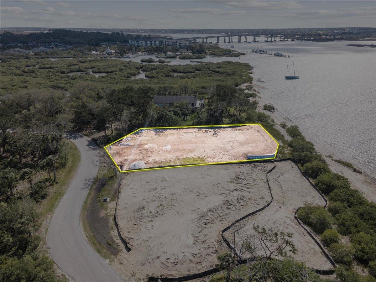 Image 9 of 31 For 186 Pelican Reef Dr
