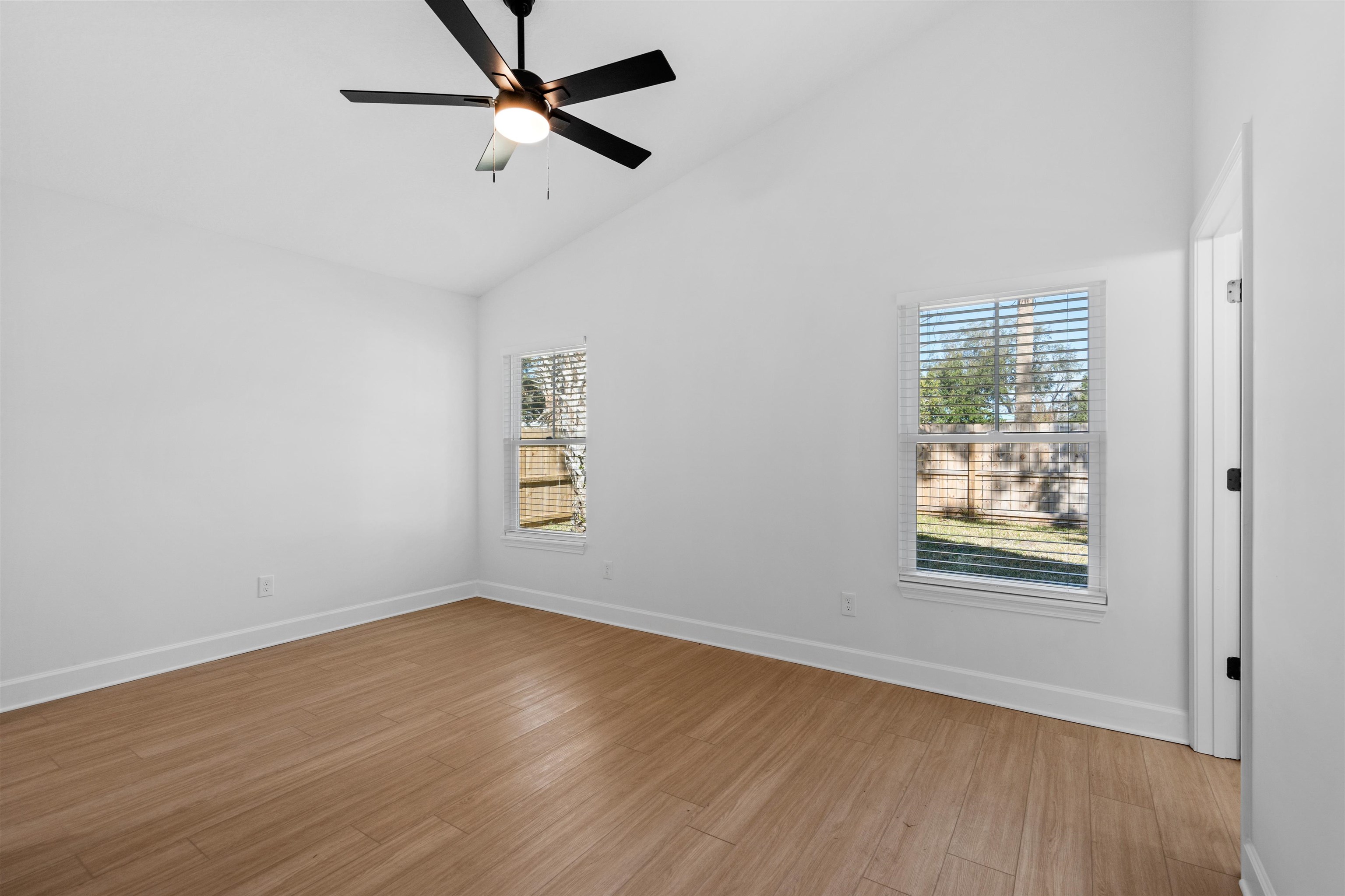 Image 15 of 25 For 245 Jackson Blvd.
