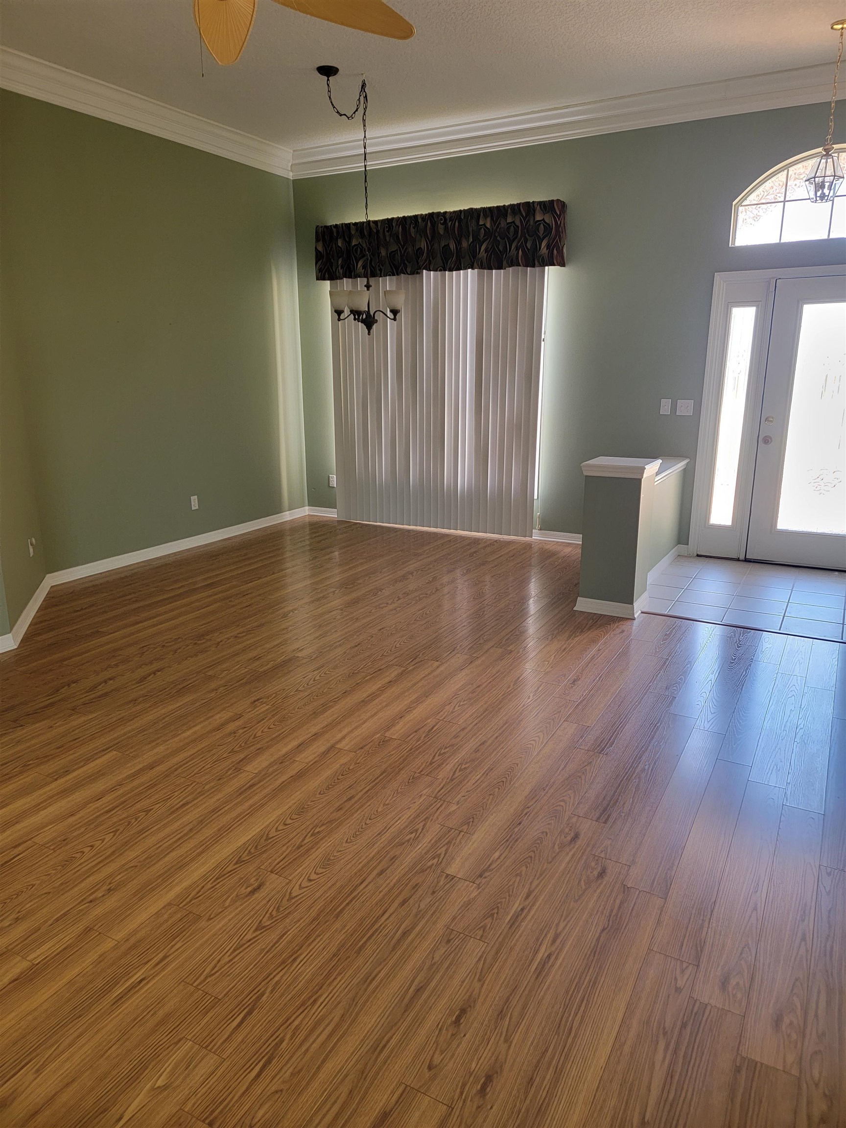 Image 11 of 64 For 348 San Nicolas Way