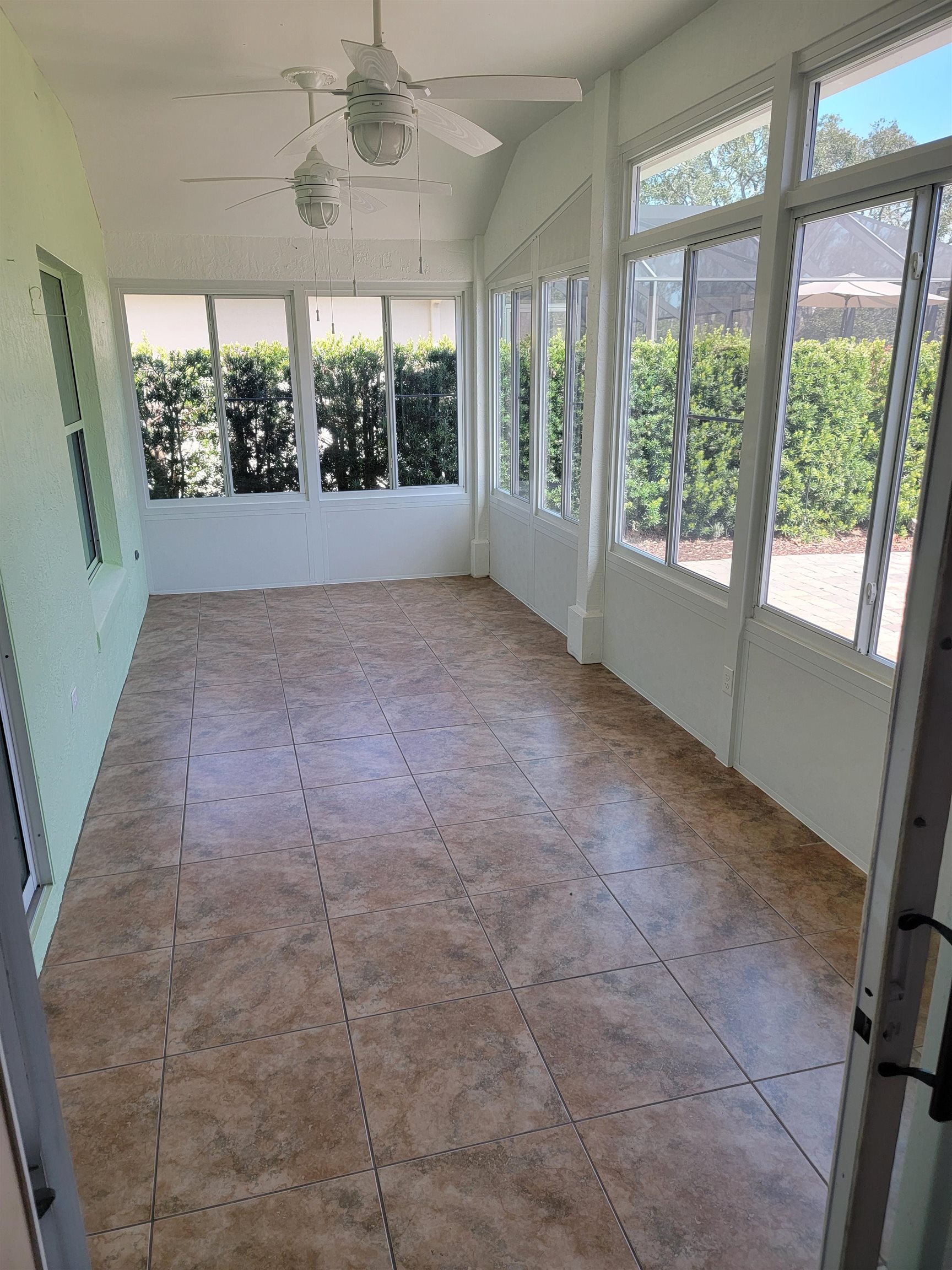 Image 31 of 64 For 348 San Nicolas Way