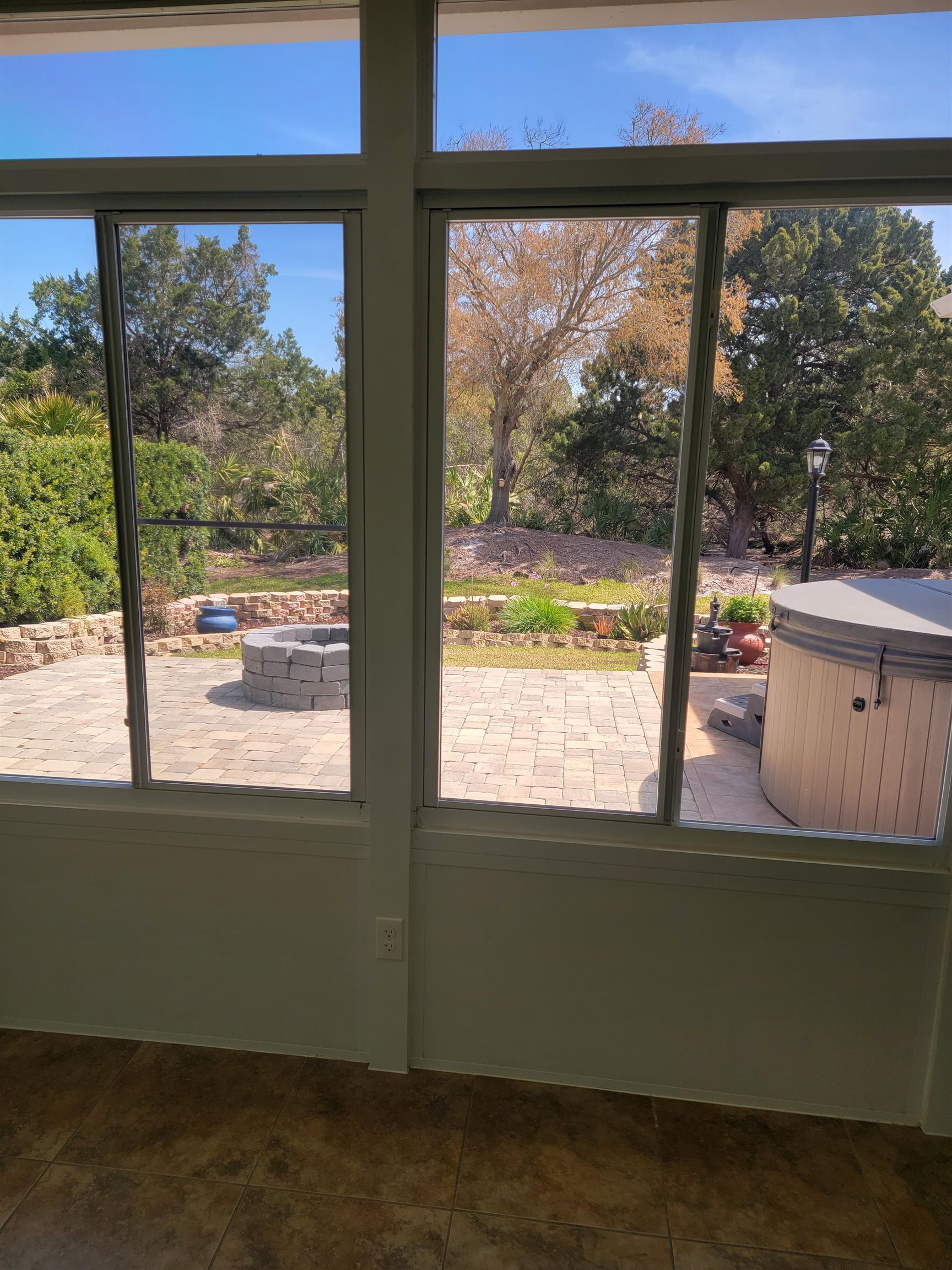 Image 32 of 64 For 348 San Nicolas Way