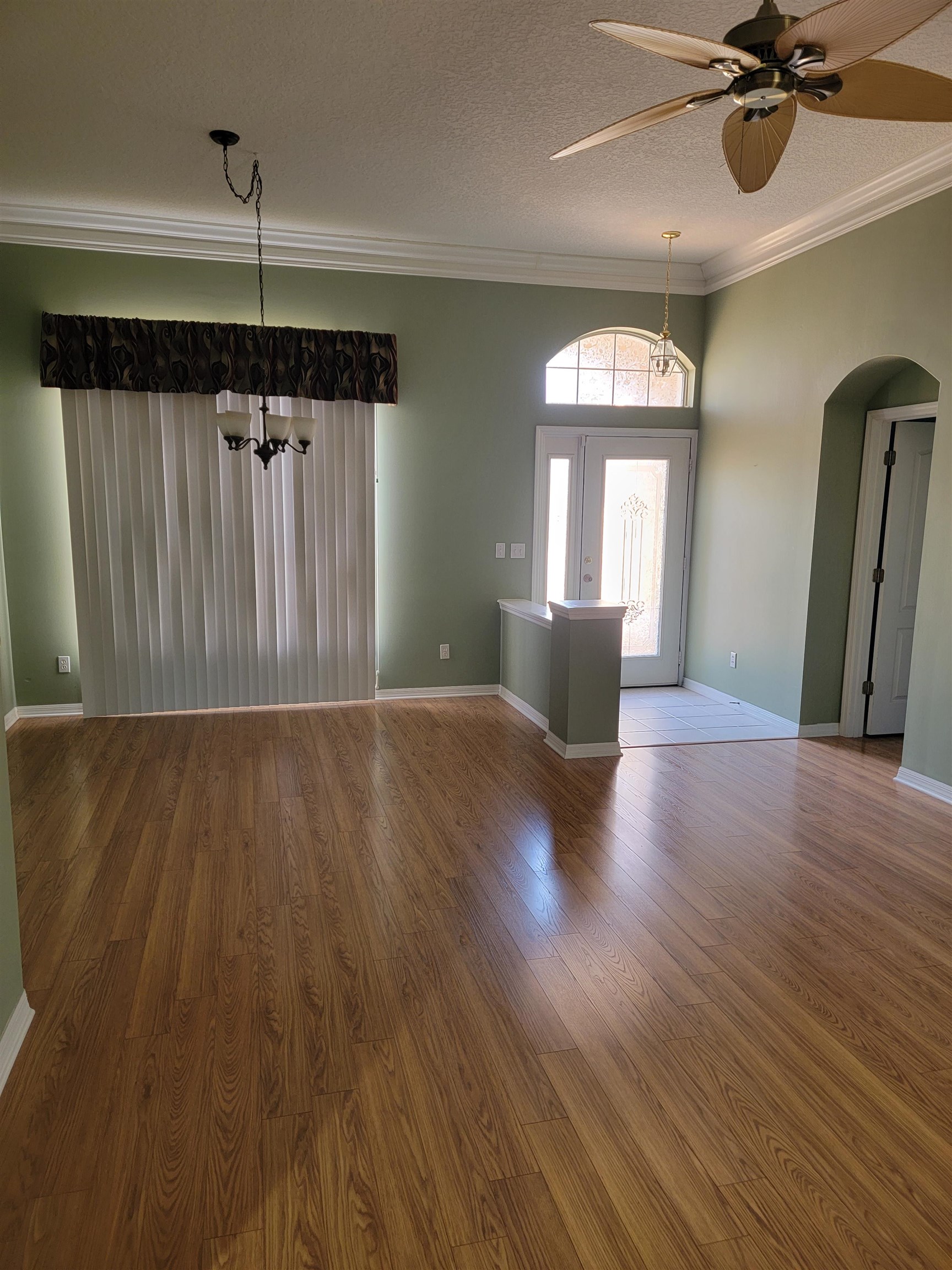 Image 5 of 64 For 348 San Nicolas Way