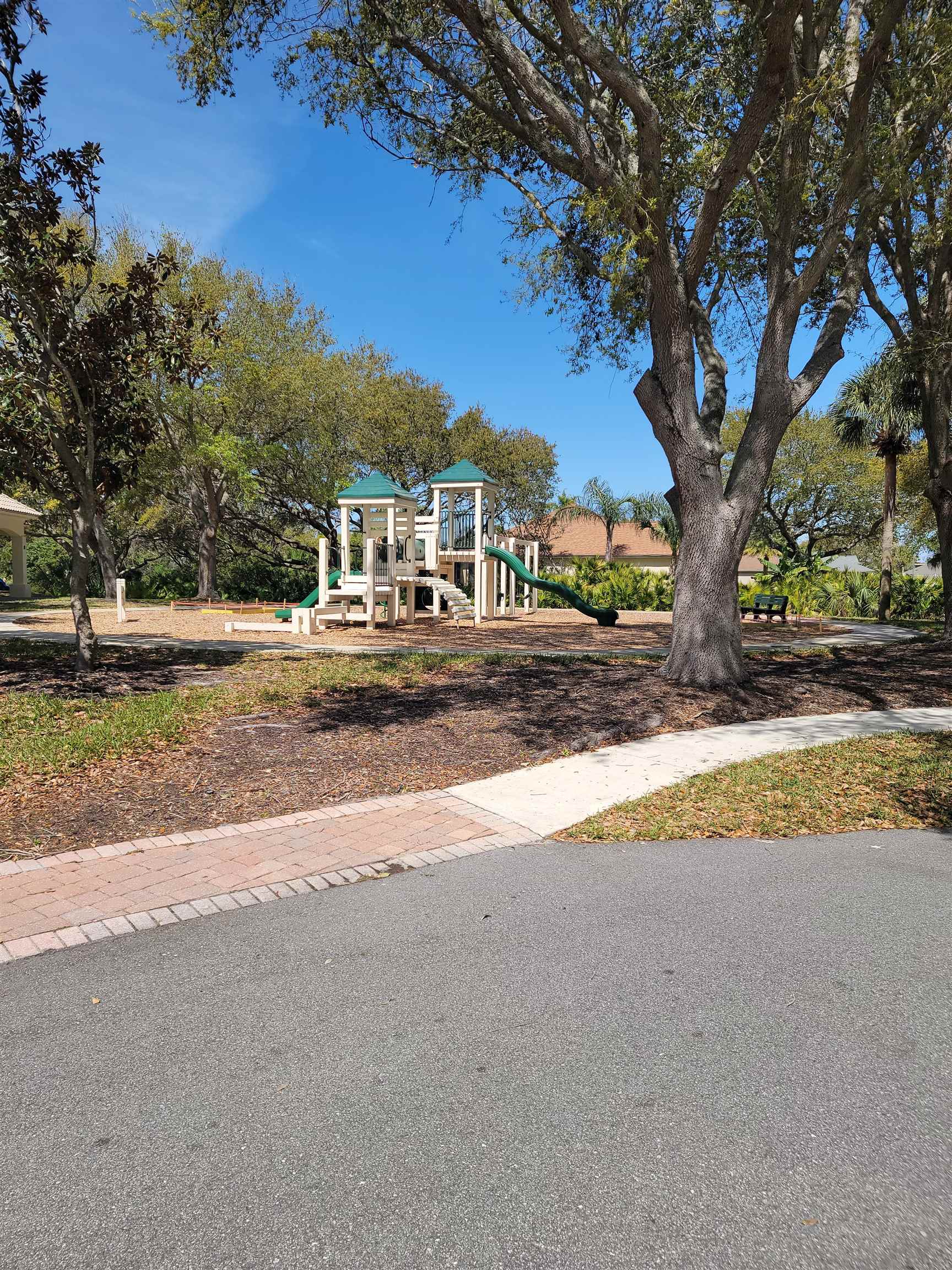 Image 50 of 64 For 348 San Nicolas Way