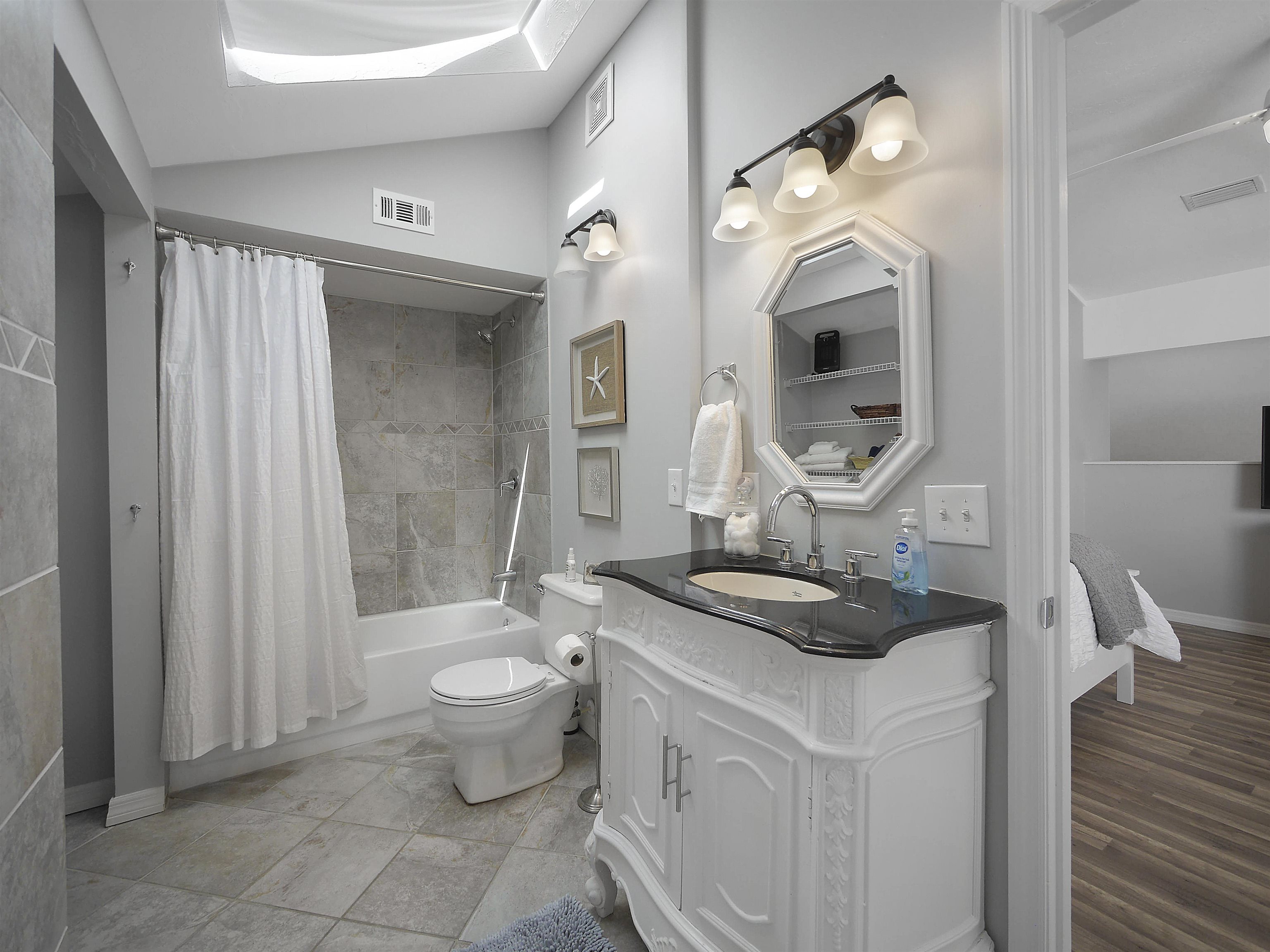 Image 23 of 32 For 3604 Windjammer Ln