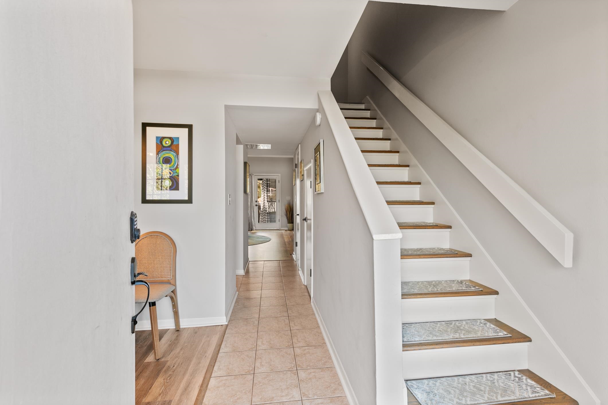 Image 4 of 39 For 200 16th Street, Unit 202a  202a