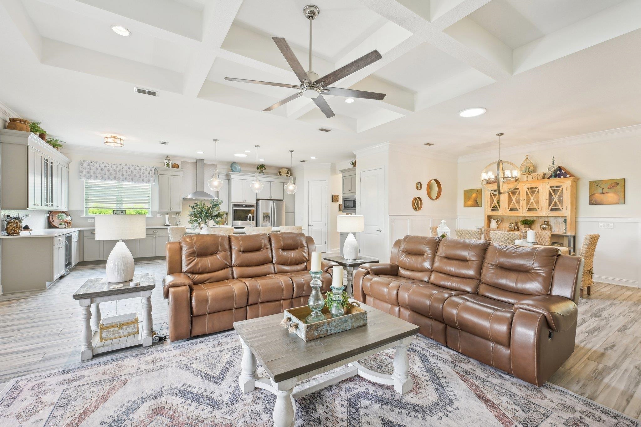 Image 11 of 70 For 15 Deerfield Meadows Cir