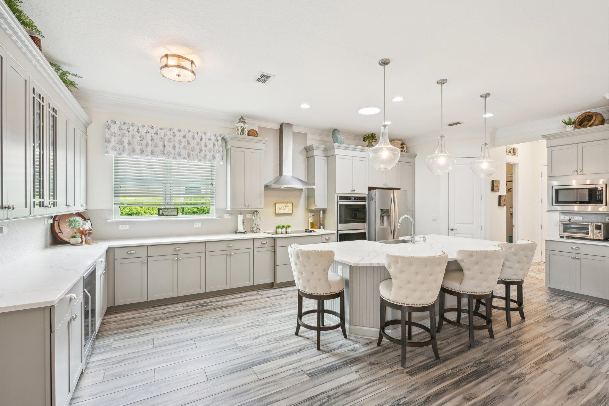 Image 15 of 70 For 15 Deerfield Meadows Cir
