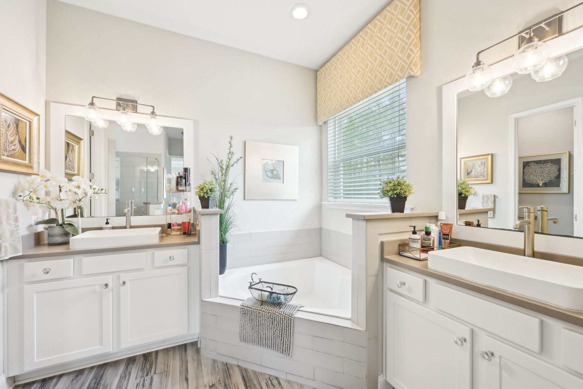 Image 24 of 70 For 15 Deerfield Meadows Cir