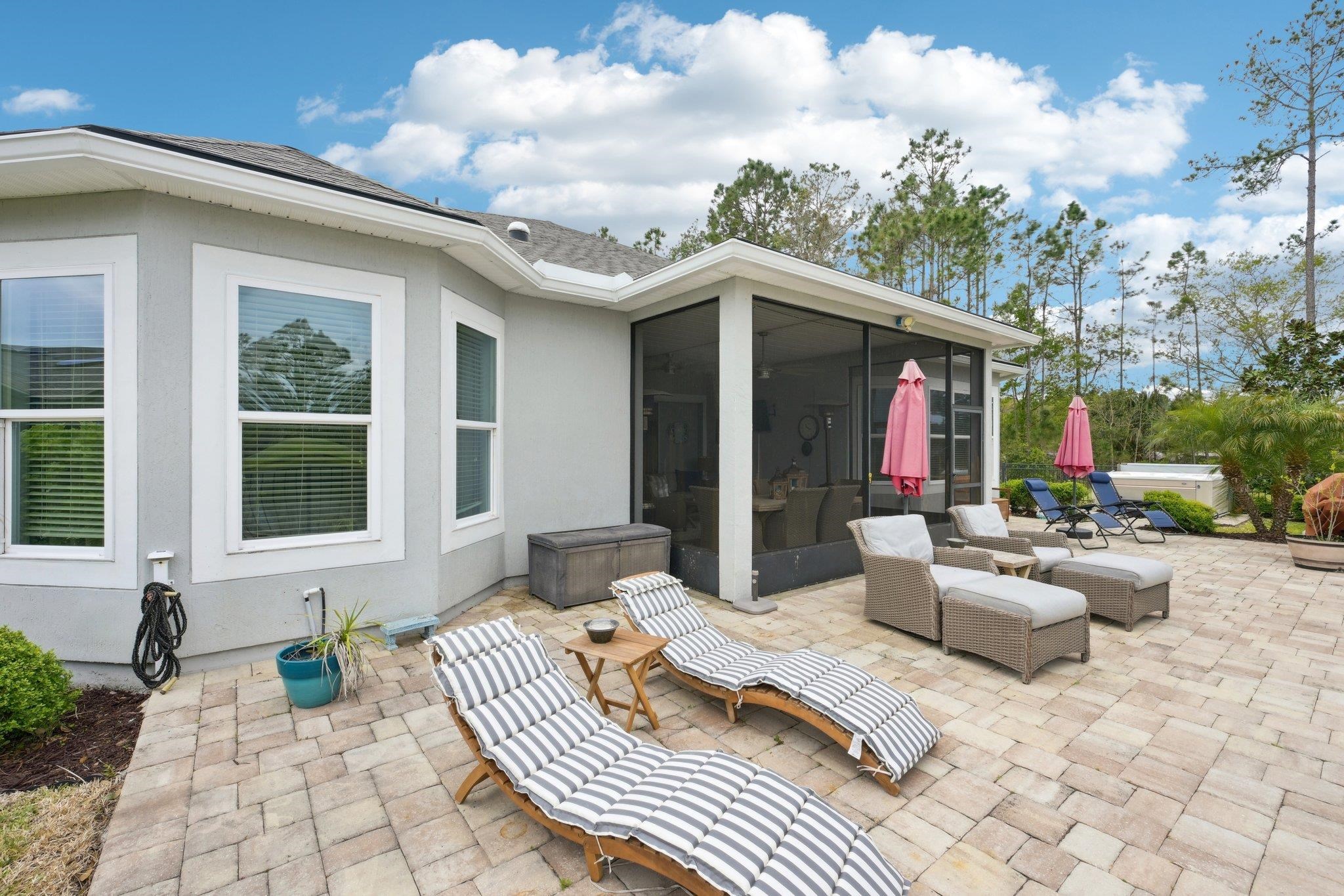 Image 43 of 70 For 15 Deerfield Meadows Cir