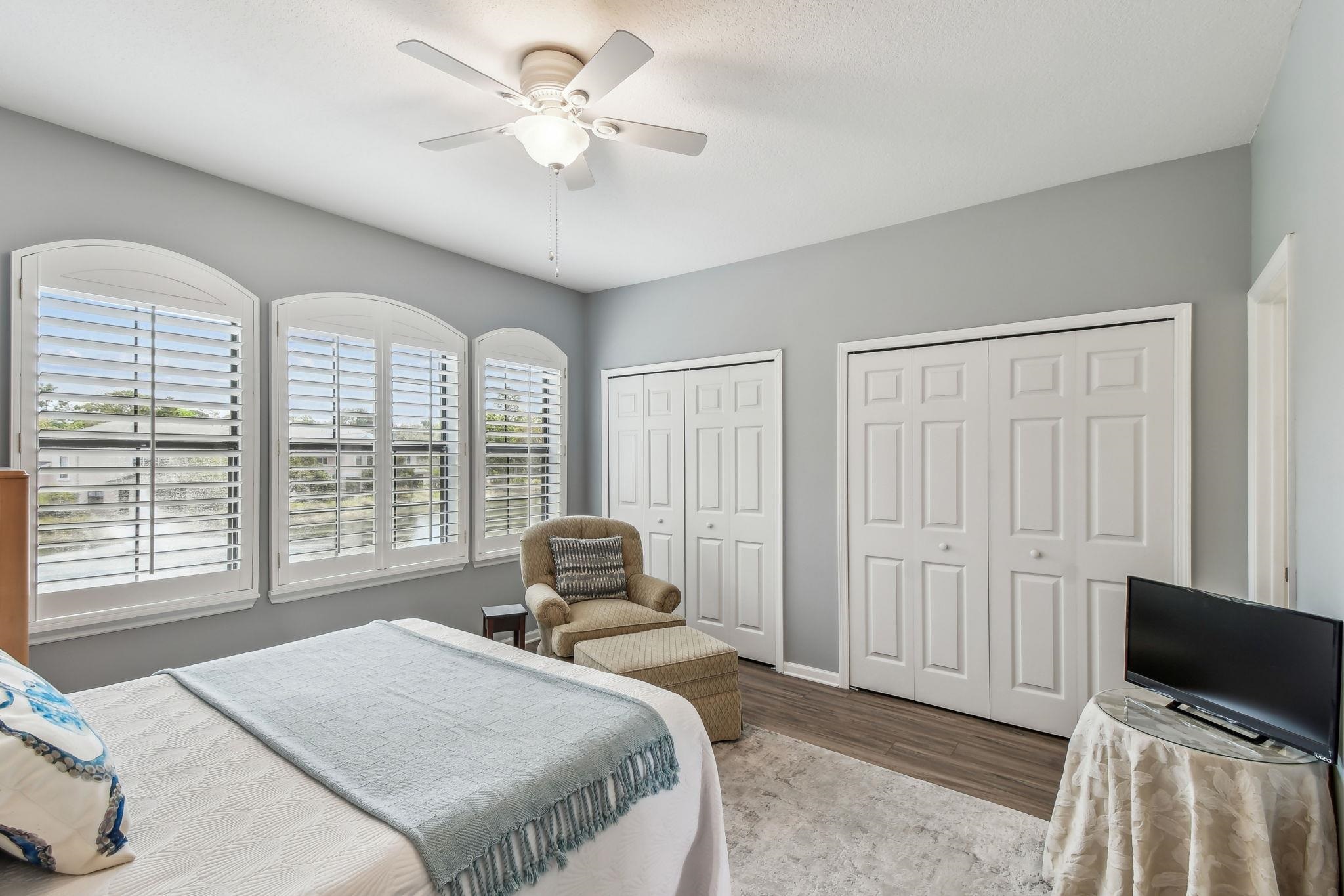 Image 18 of 51 For 4711 Serena Circle