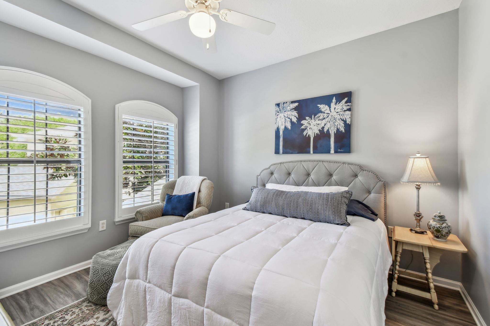 Image 21 of 51 For 4711 Serena Circle