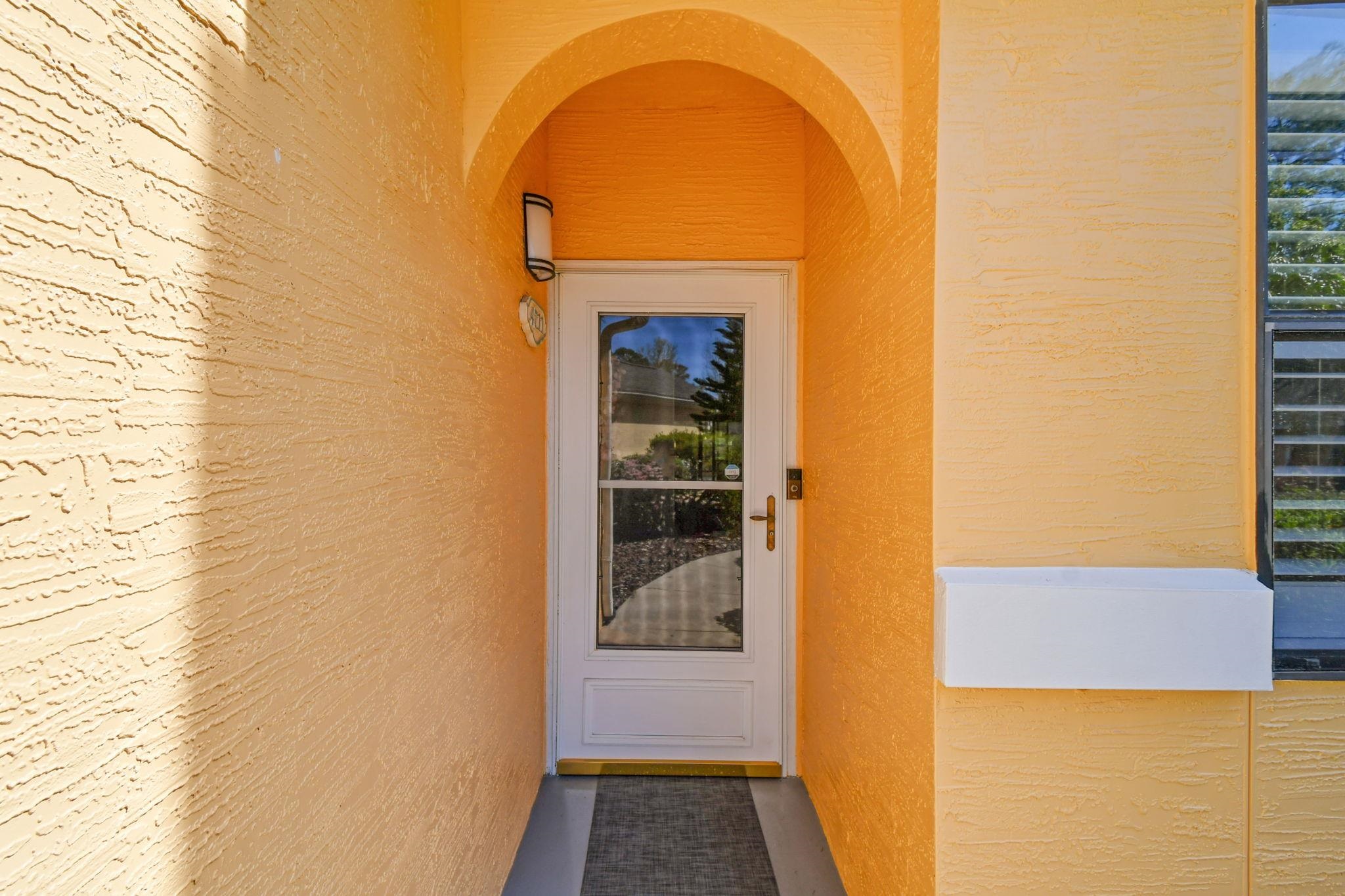 Image 6 of 51 For 4711 Serena Circle