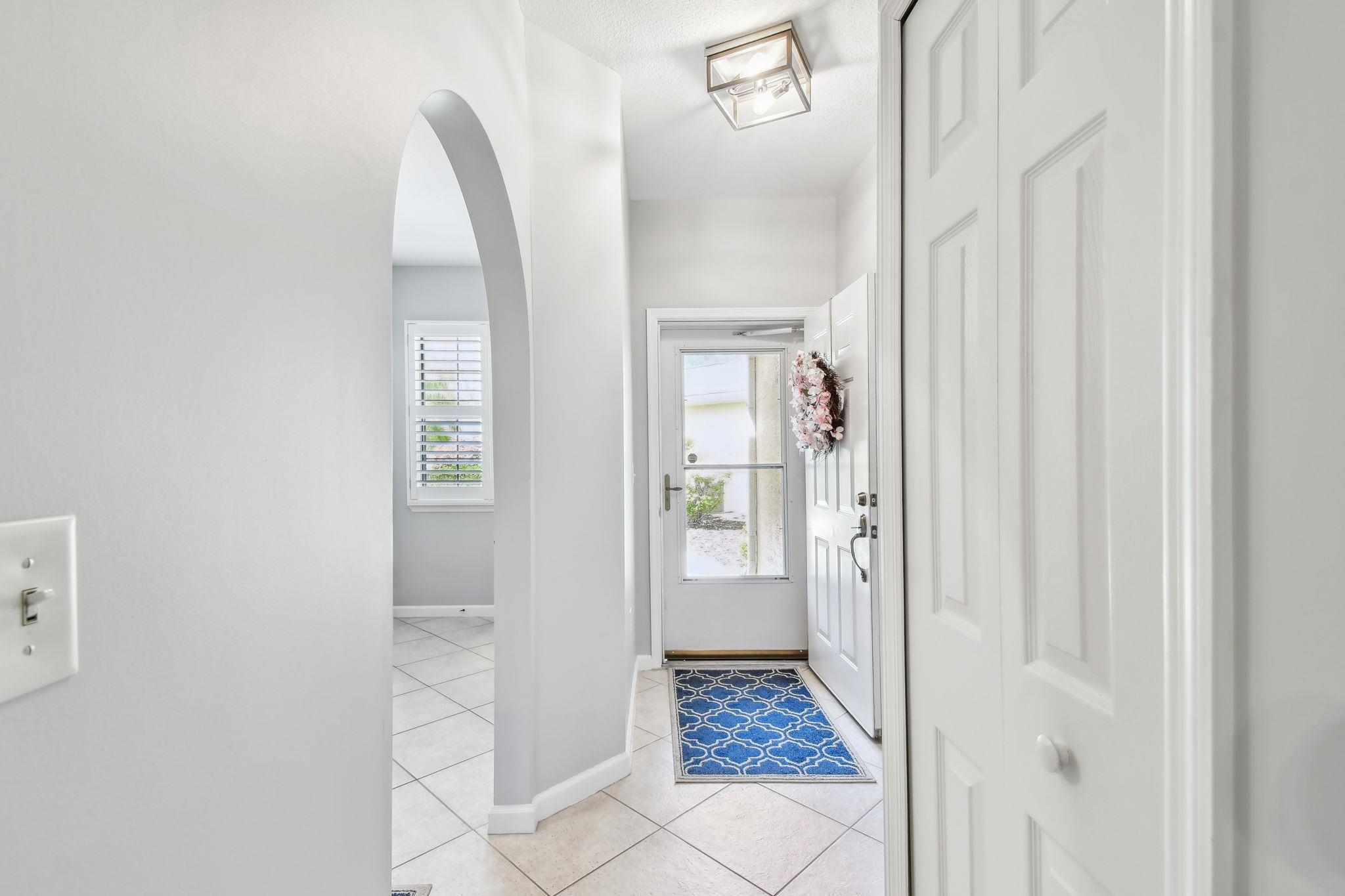 Image 7 of 51 For 4711 Serena Circle