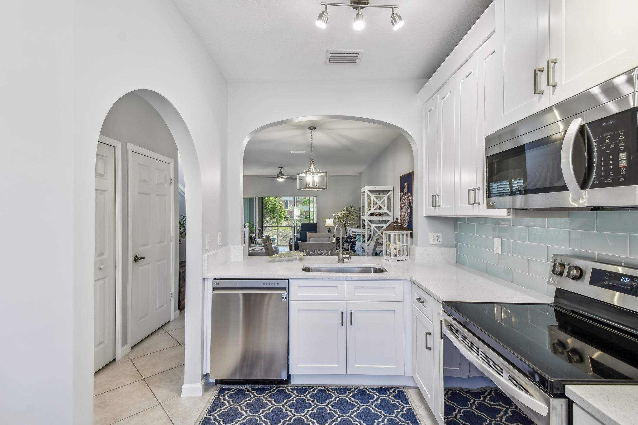 Image 8 of 51 For 4711 Serena Circle
