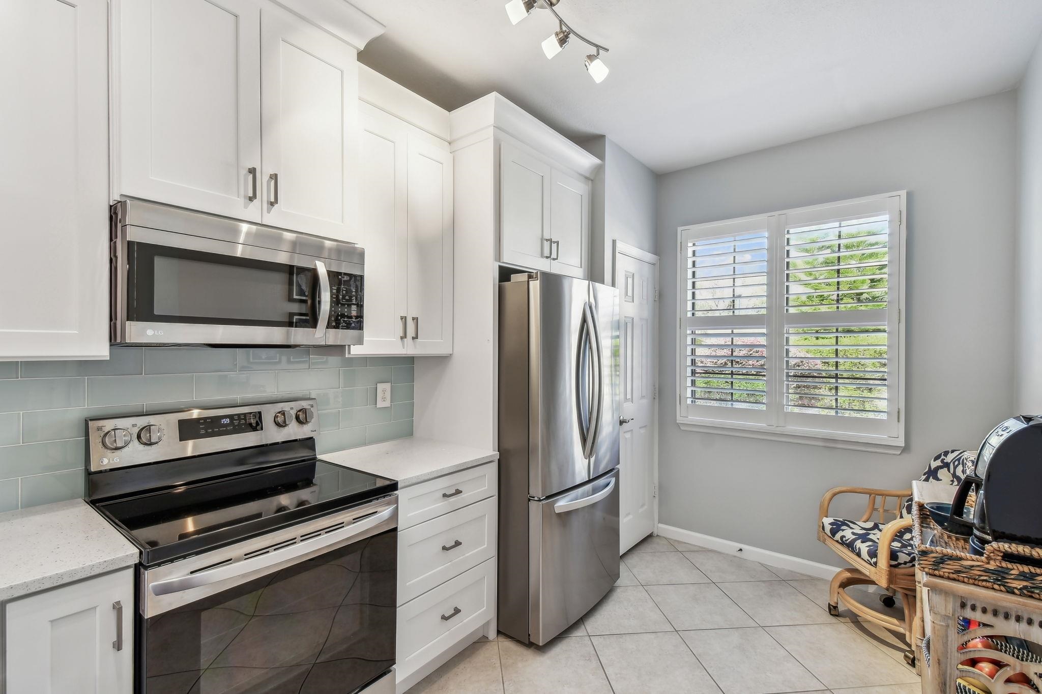 Image 9 of 51 For 4711 Serena Circle