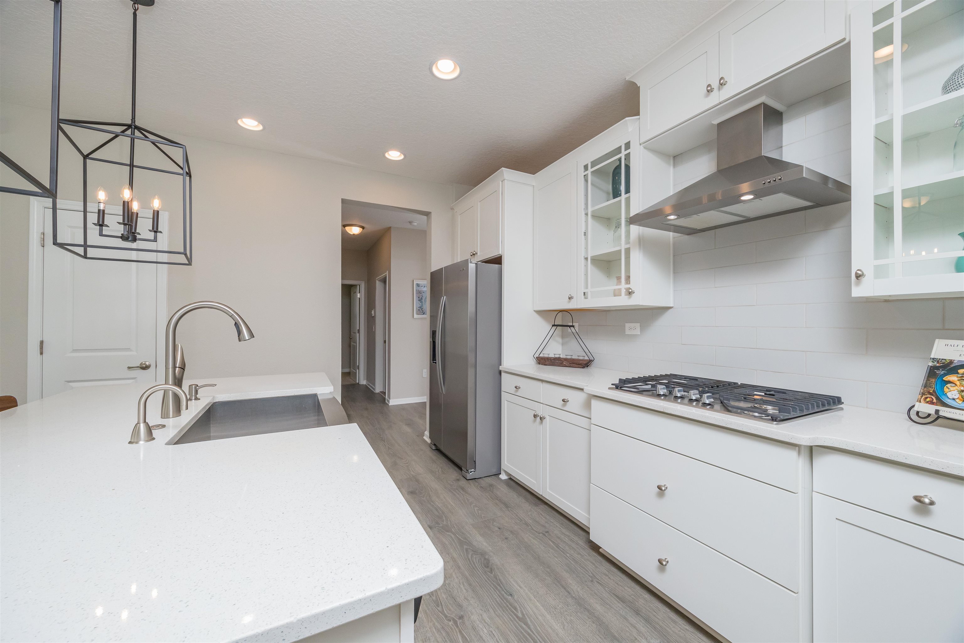 Image 15 of 87 For 98 Windermere Way