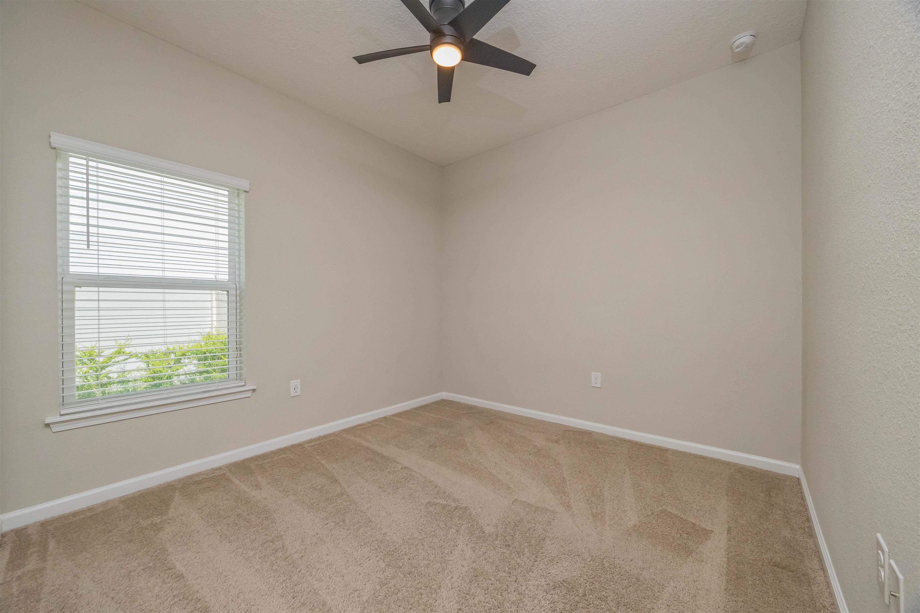 Image 33 of 87 For 98 Windermere Way