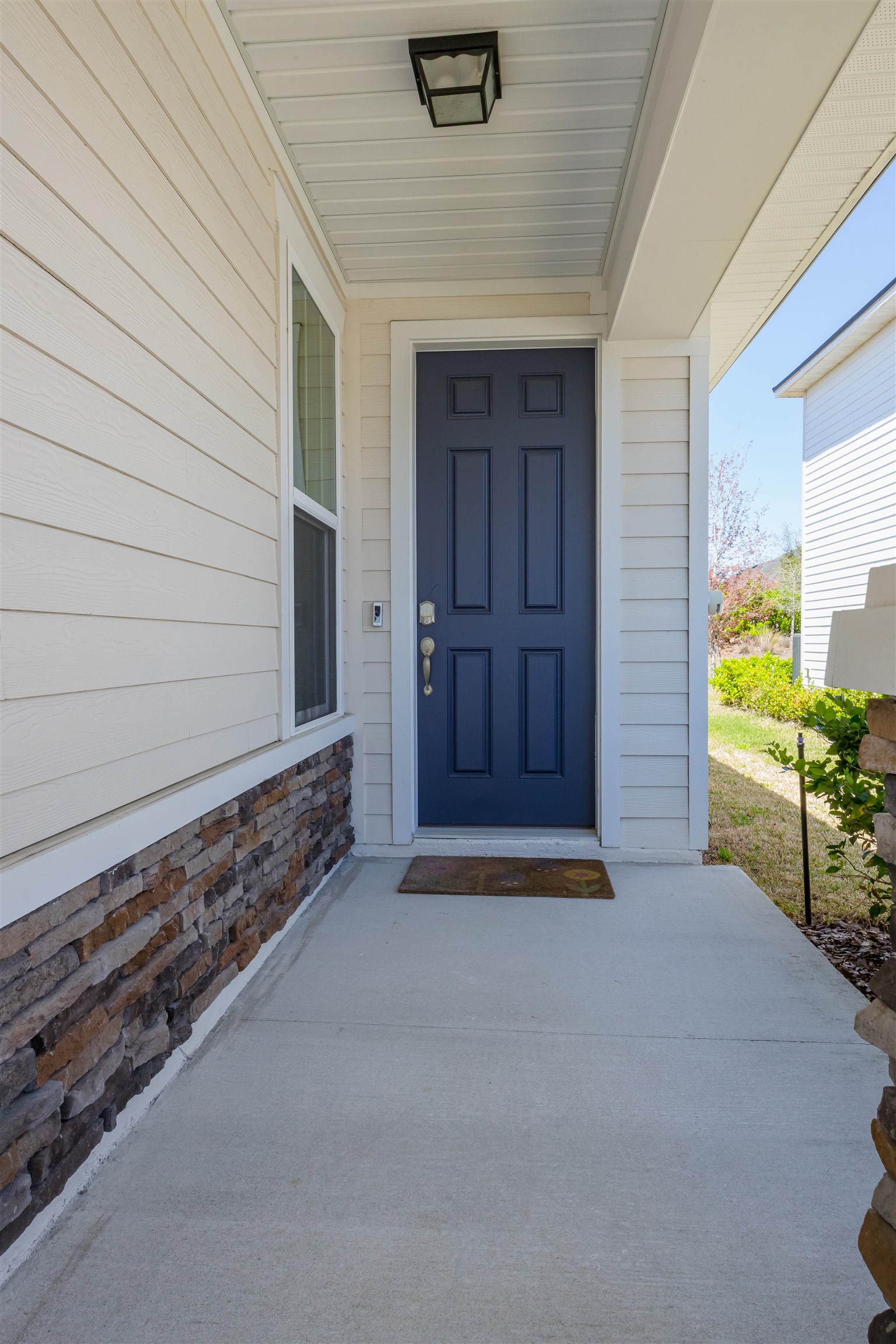 Image 8 of 87 For 98 Windermere Way