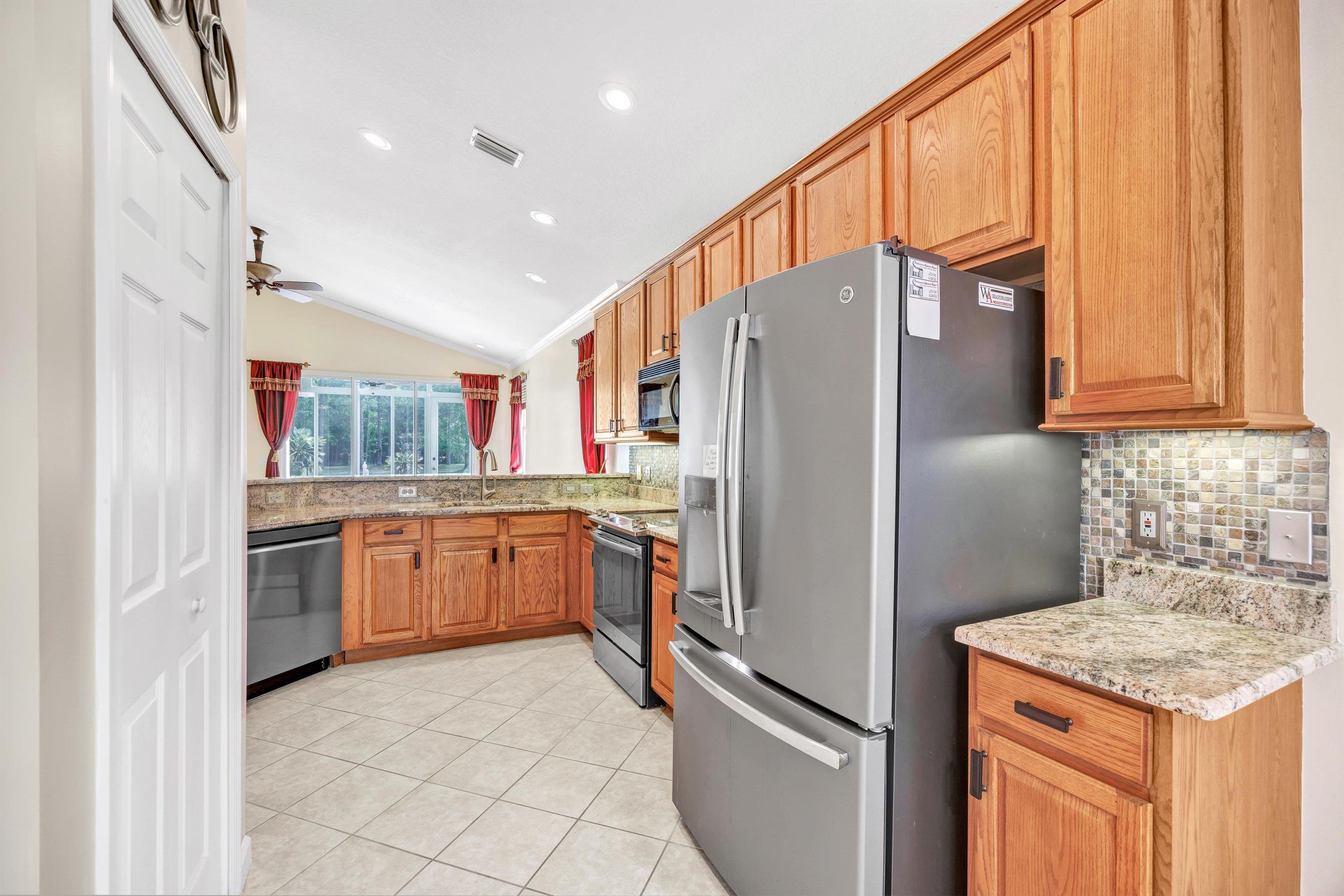 Image 17 of 64 For 608 Copperhead Circle