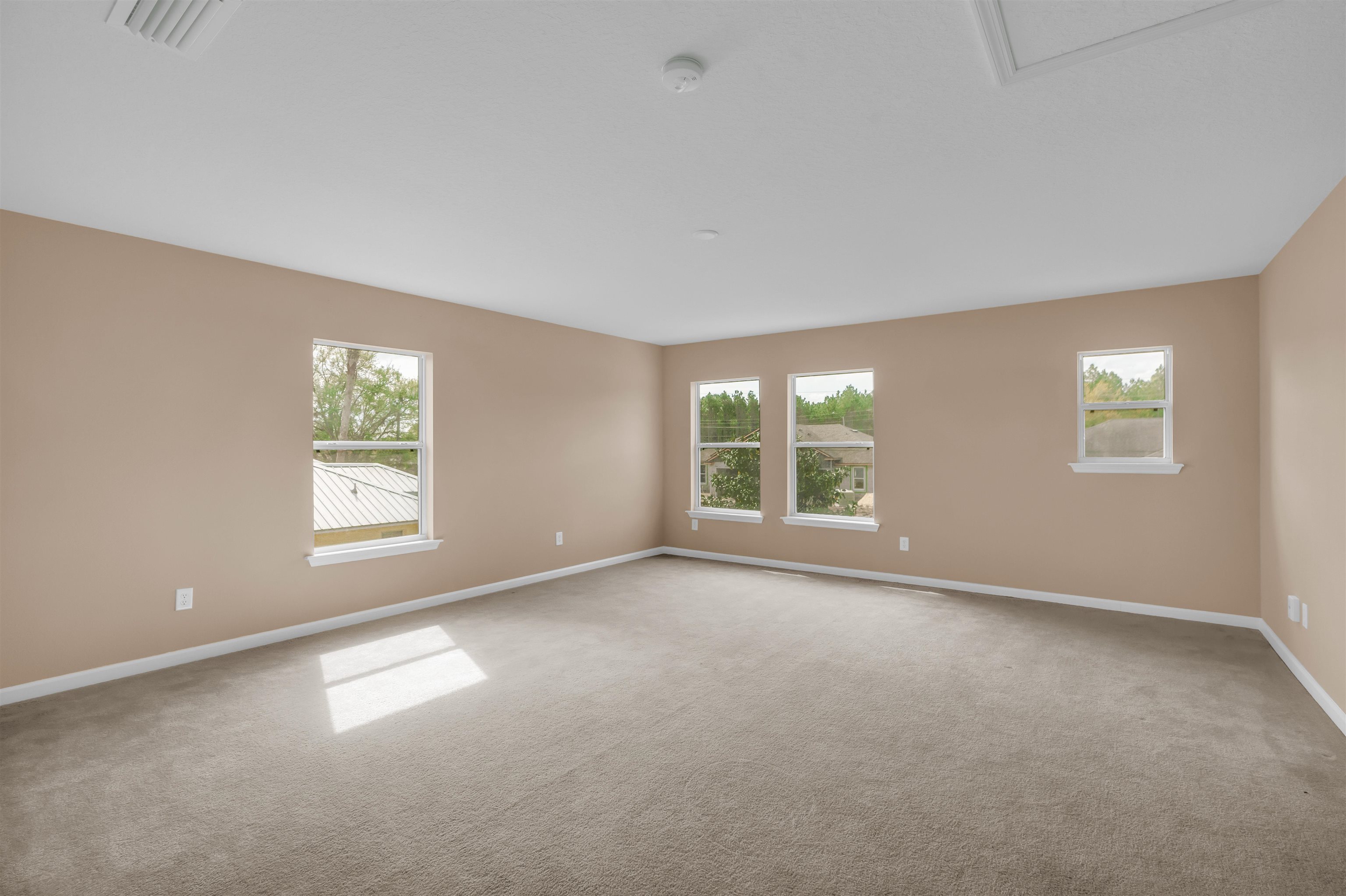 Image 11 of 43 For 29 Louisville Dr