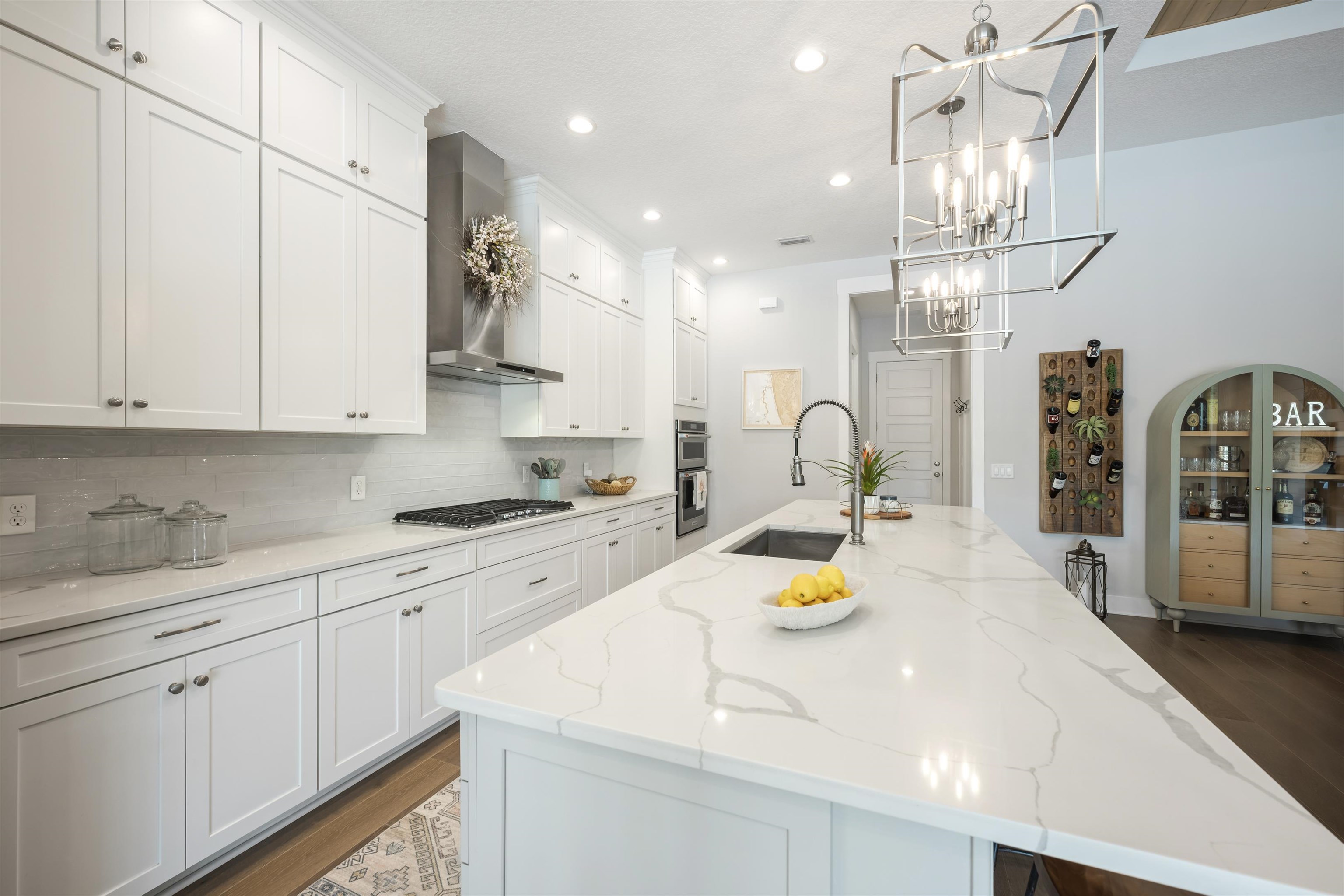 Image 17 of 59 For 220 Pine Haven Dr