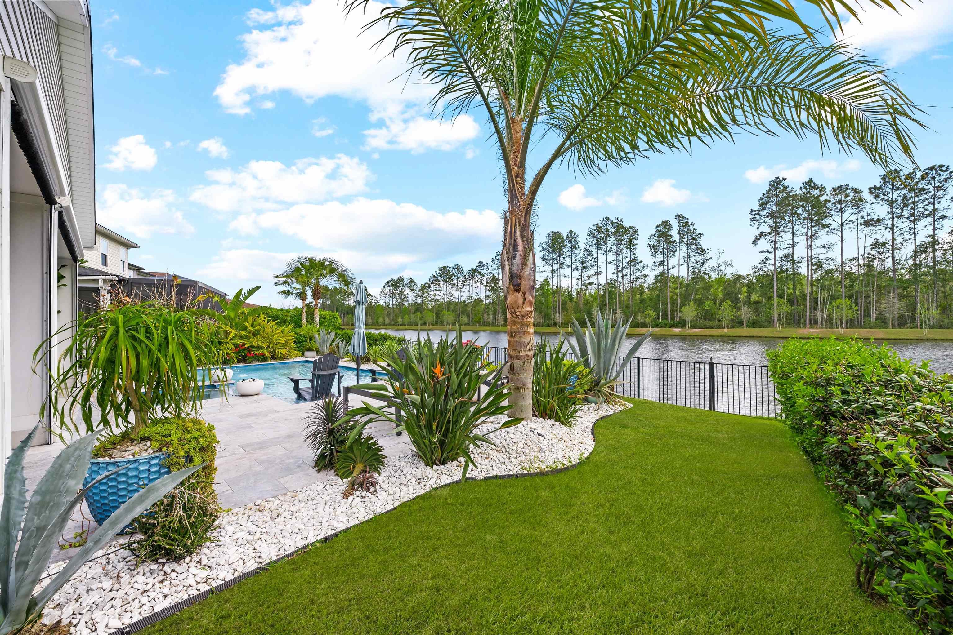 Image 45 of 59 For 220 Pine Haven Dr