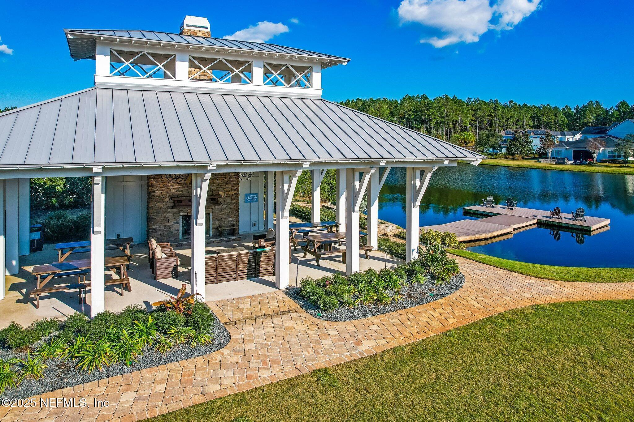Image 54 of 59 For 220 Pine Haven Dr