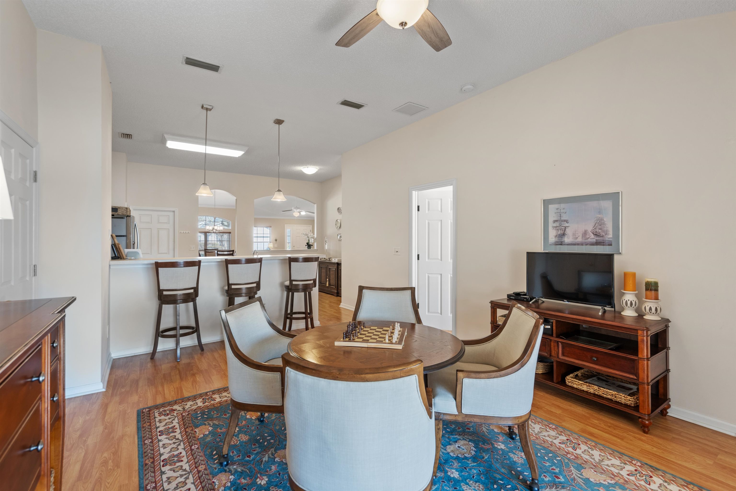 Image 13 of 53 For 913 Oak Arbor Cir