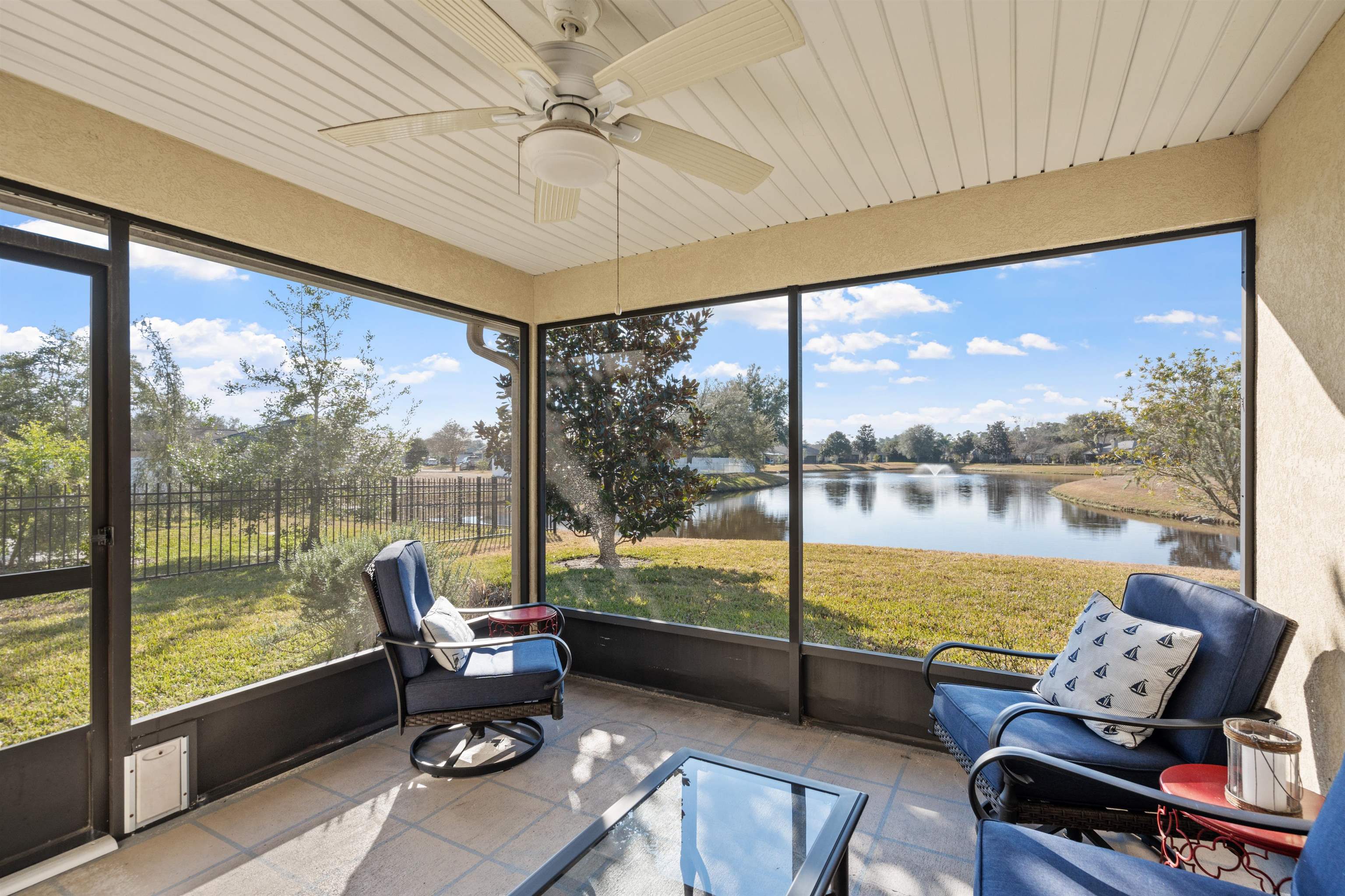 Image 15 of 53 For 913 Oak Arbor Cir